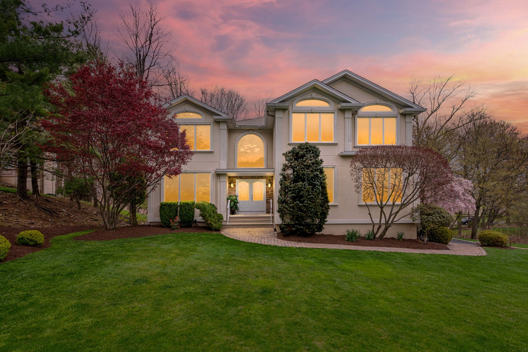 1 Angela Court 
