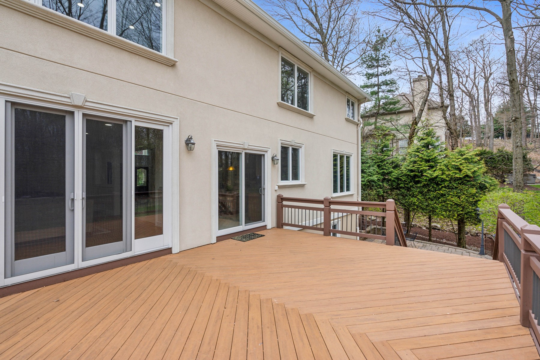 1 Angela Court 