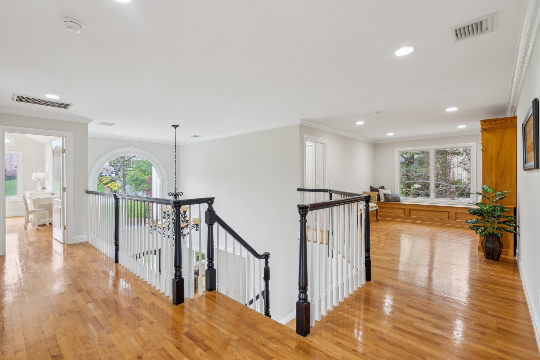 1 Angela Court 