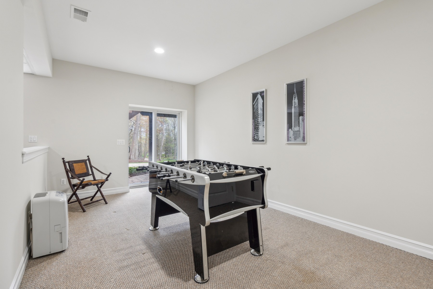 1 Angela Court 