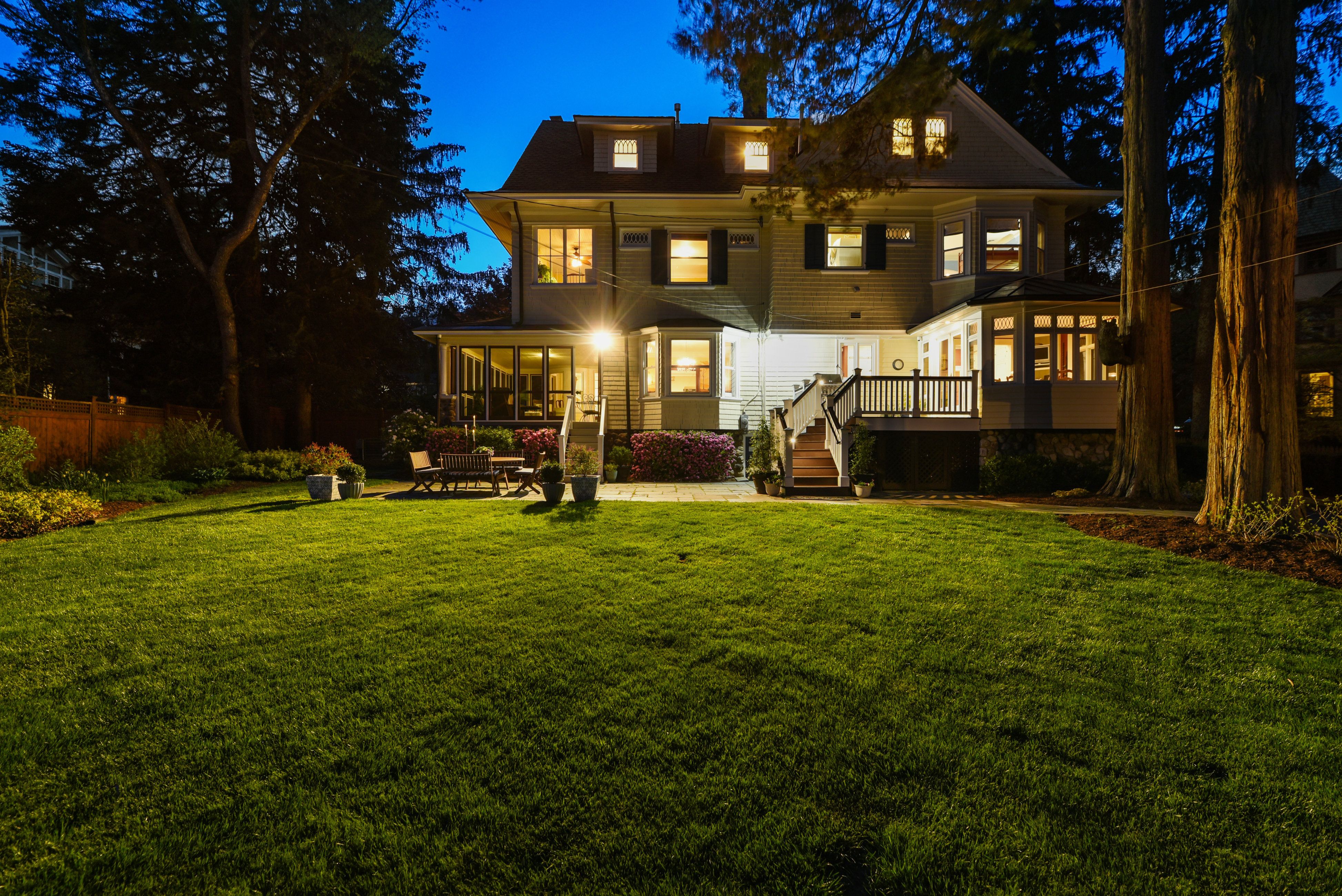 127 South Mountain Avenue 