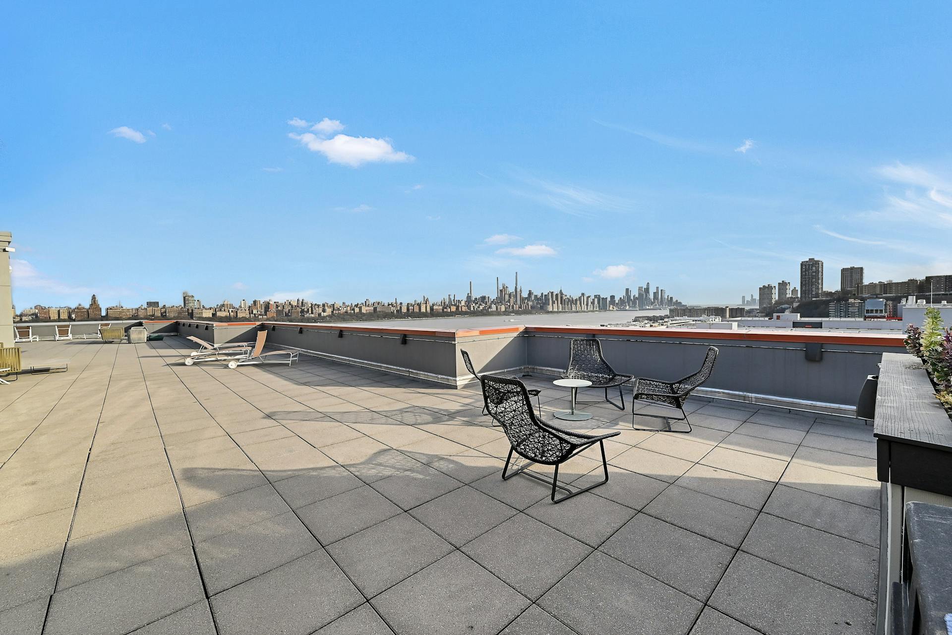 312 Hudson Park 
