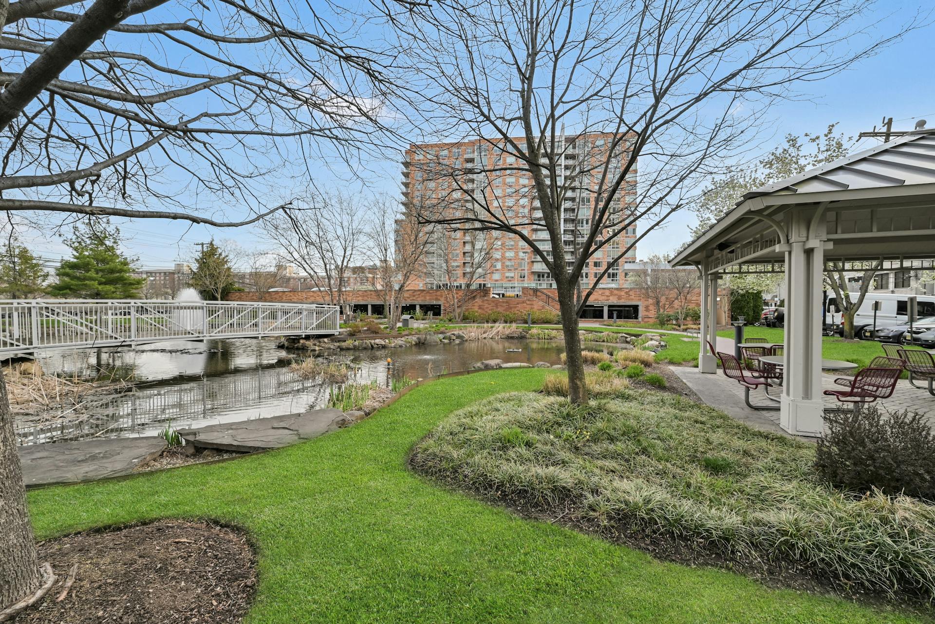 312 Hudson Park 