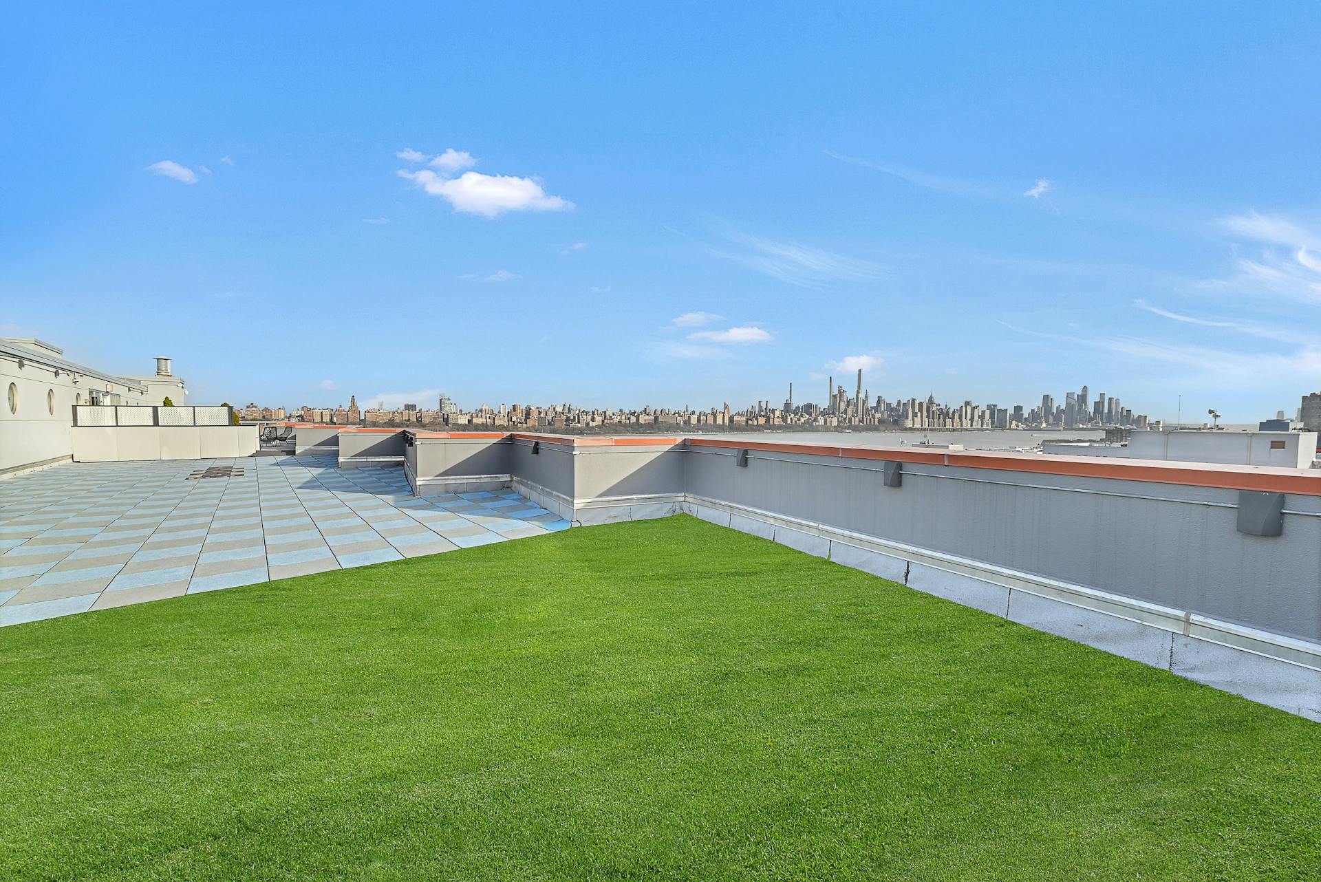 312 Hudson Park 