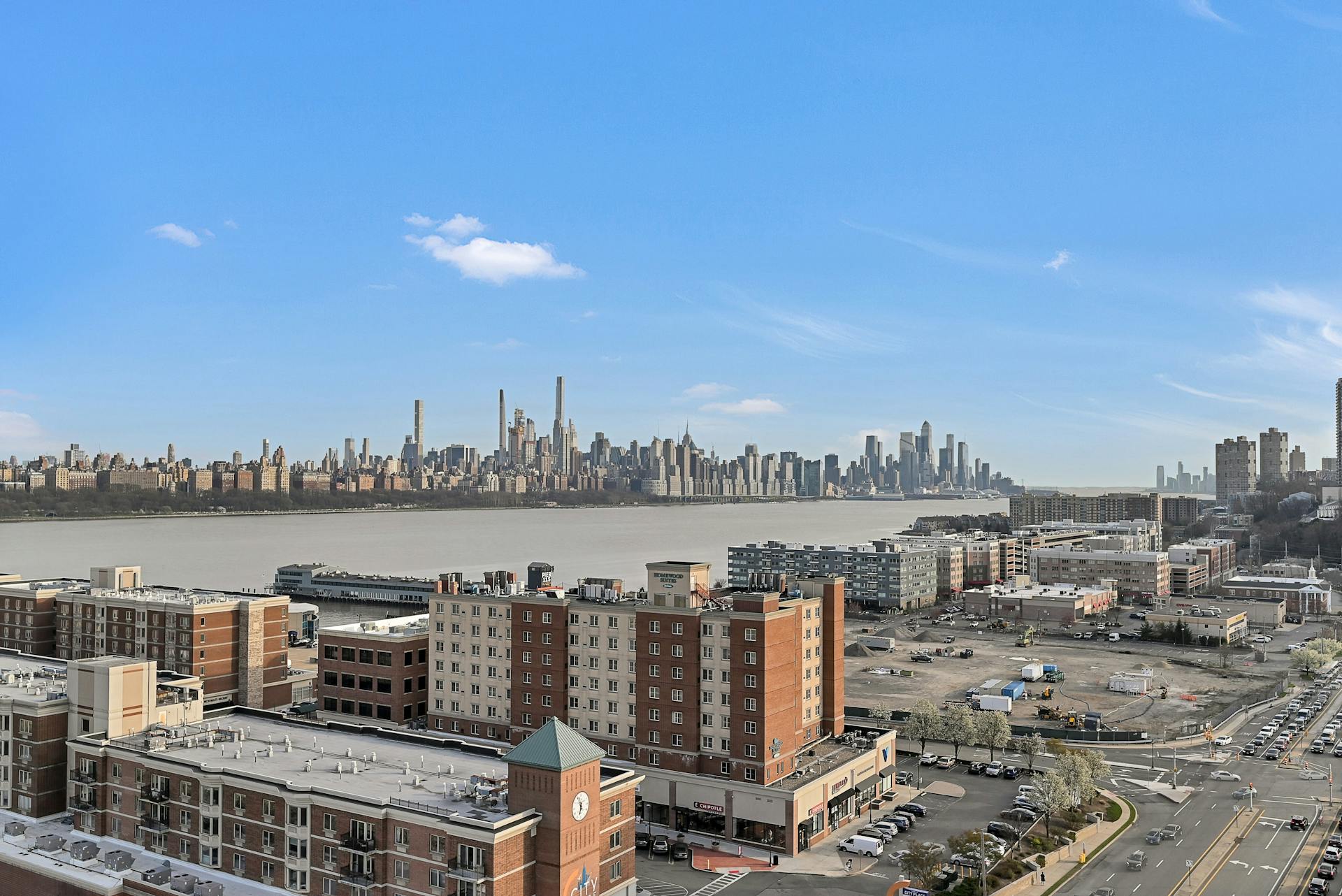 312 Hudson Park 