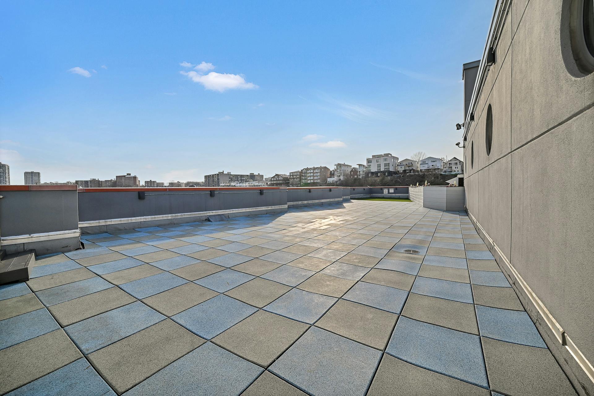 312 Hudson Park 
