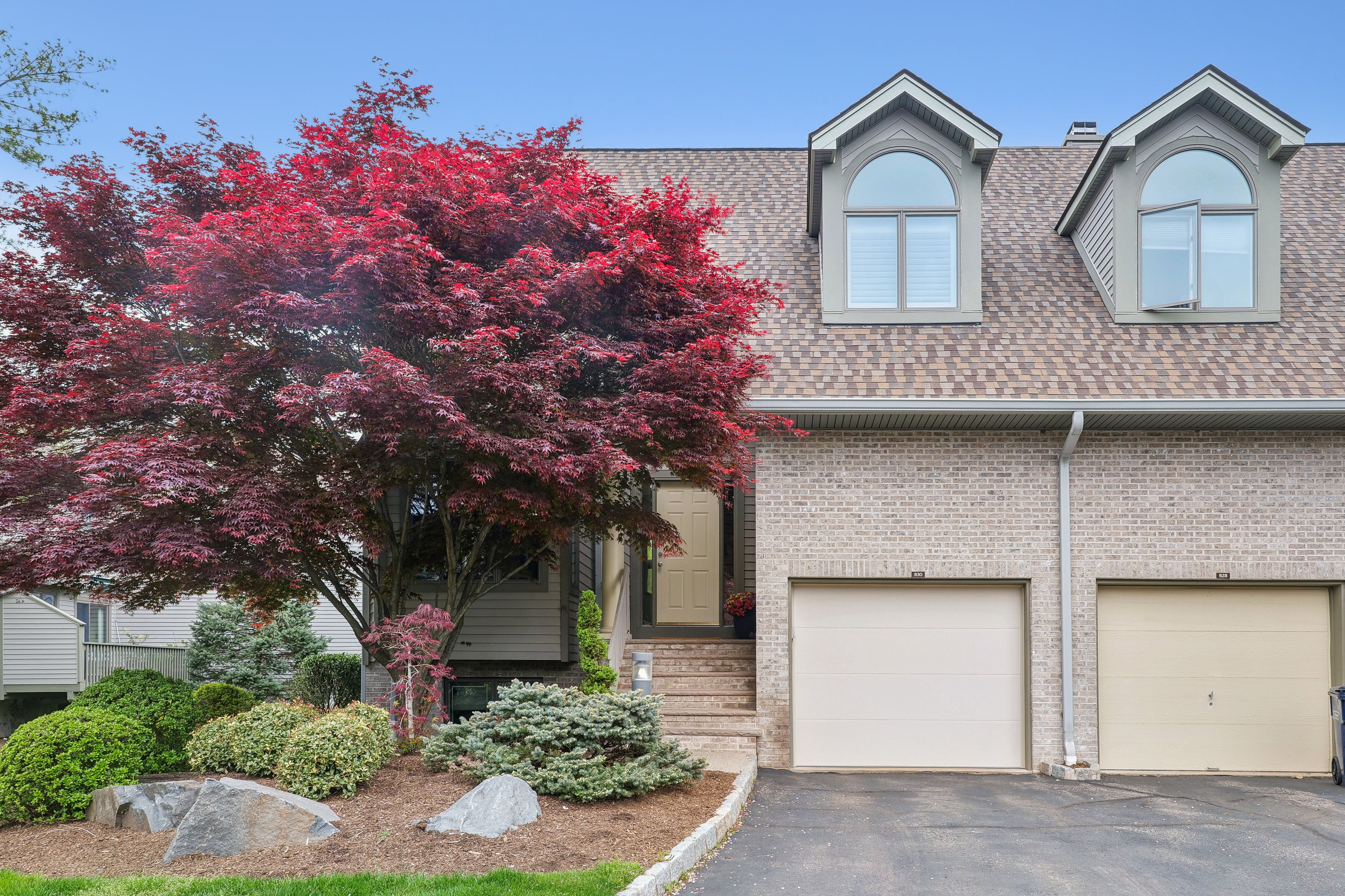 830 Hemlock Court 