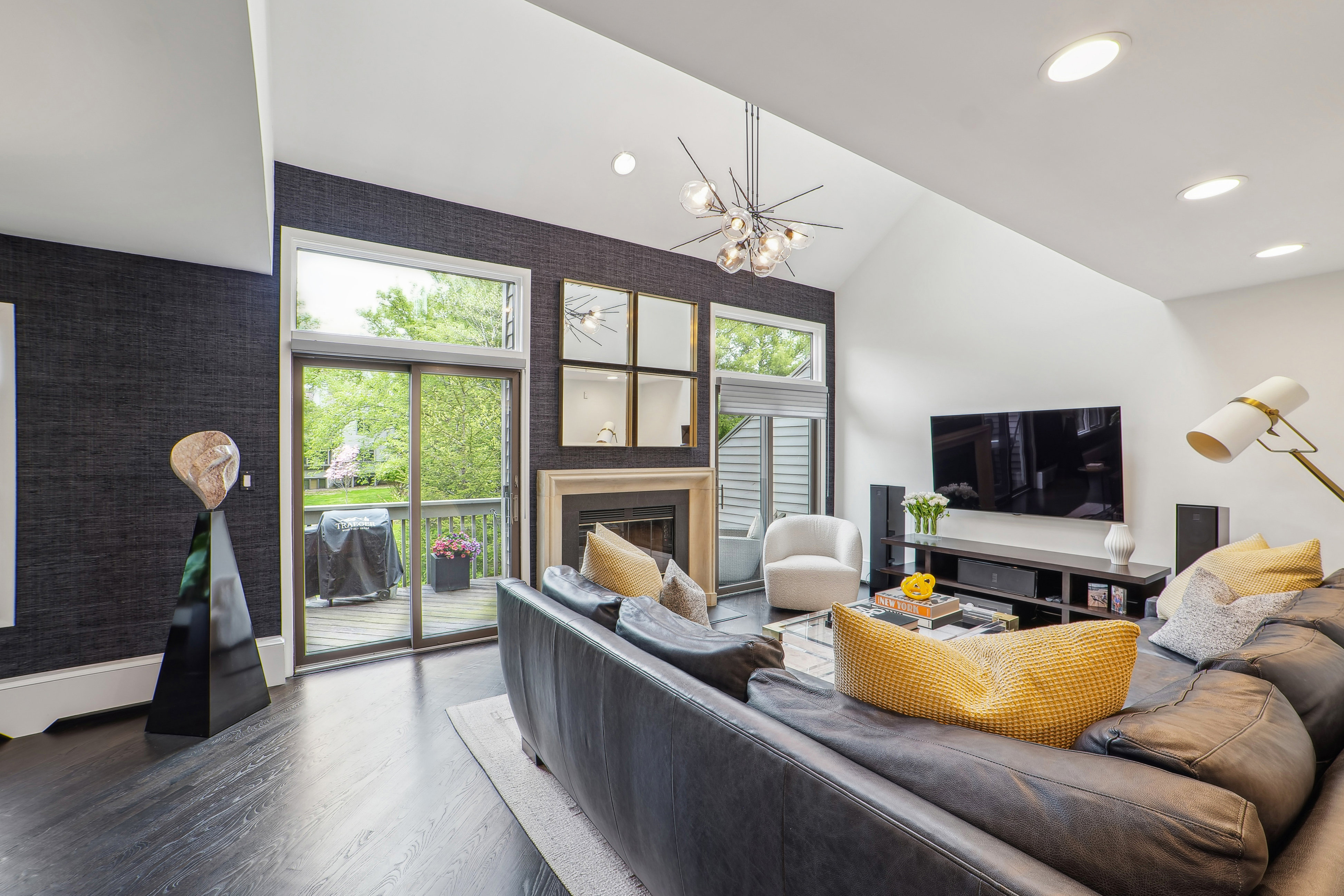 830 Hemlock Court 