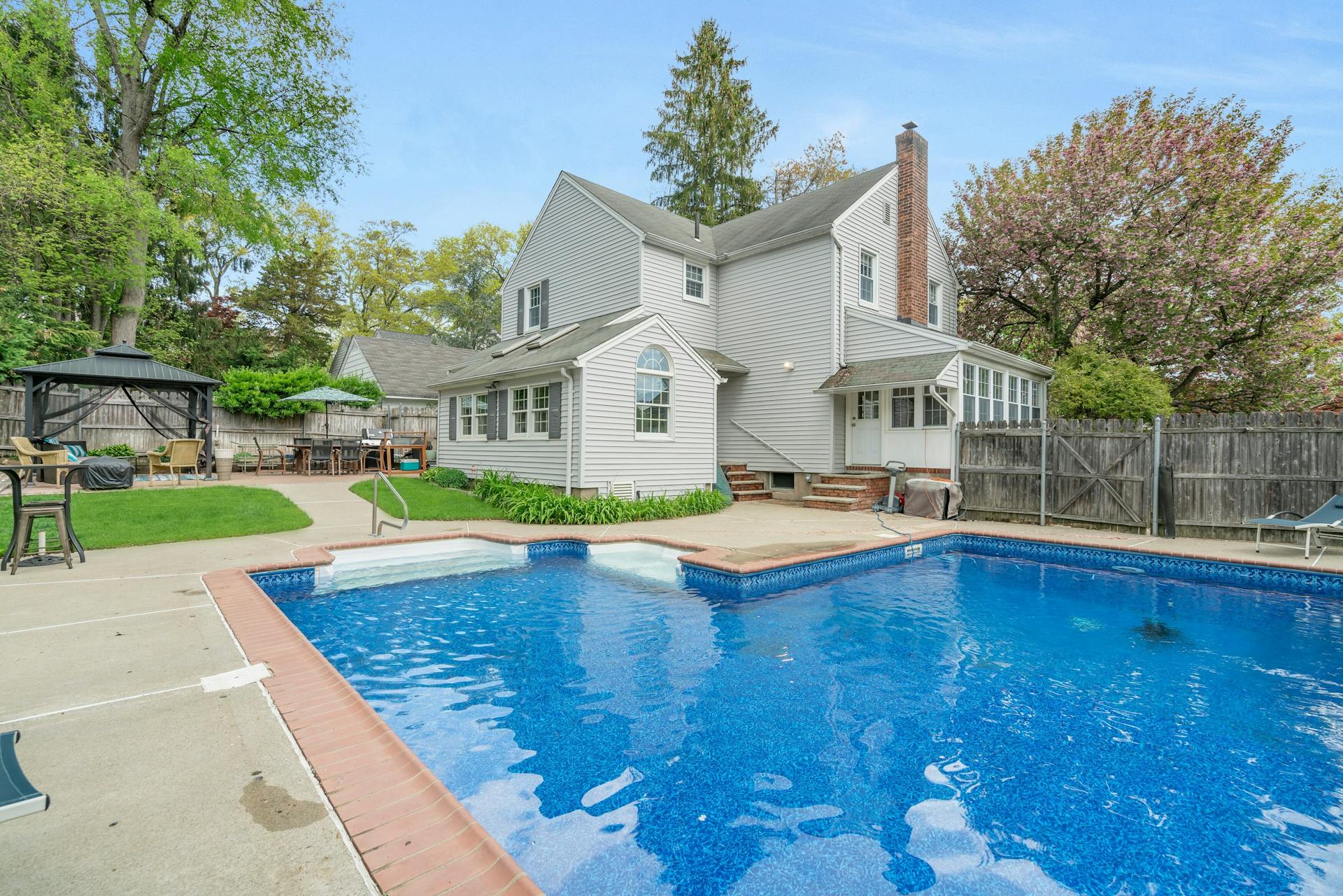 14 Taillon Terrace