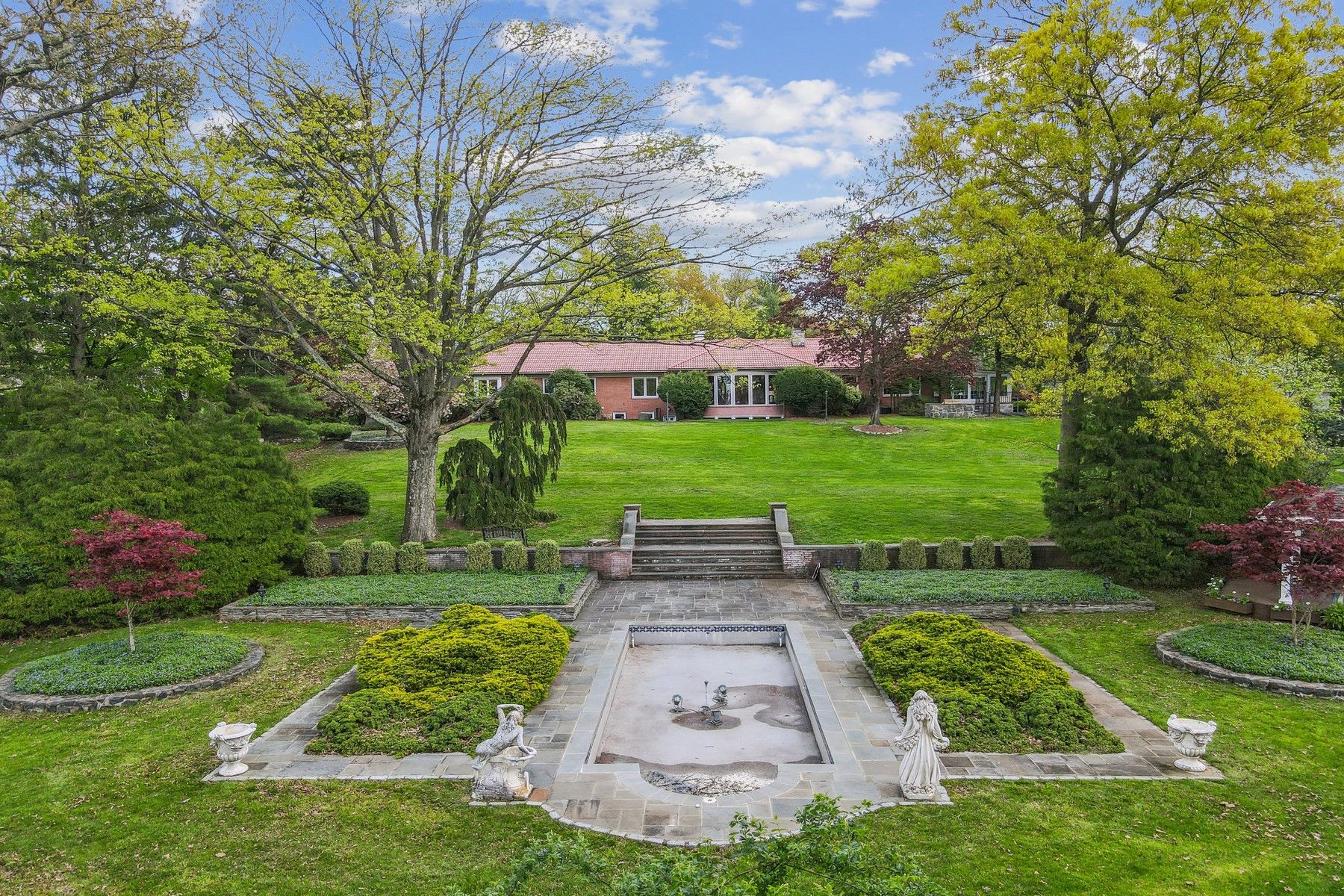 37 Ridge Road 