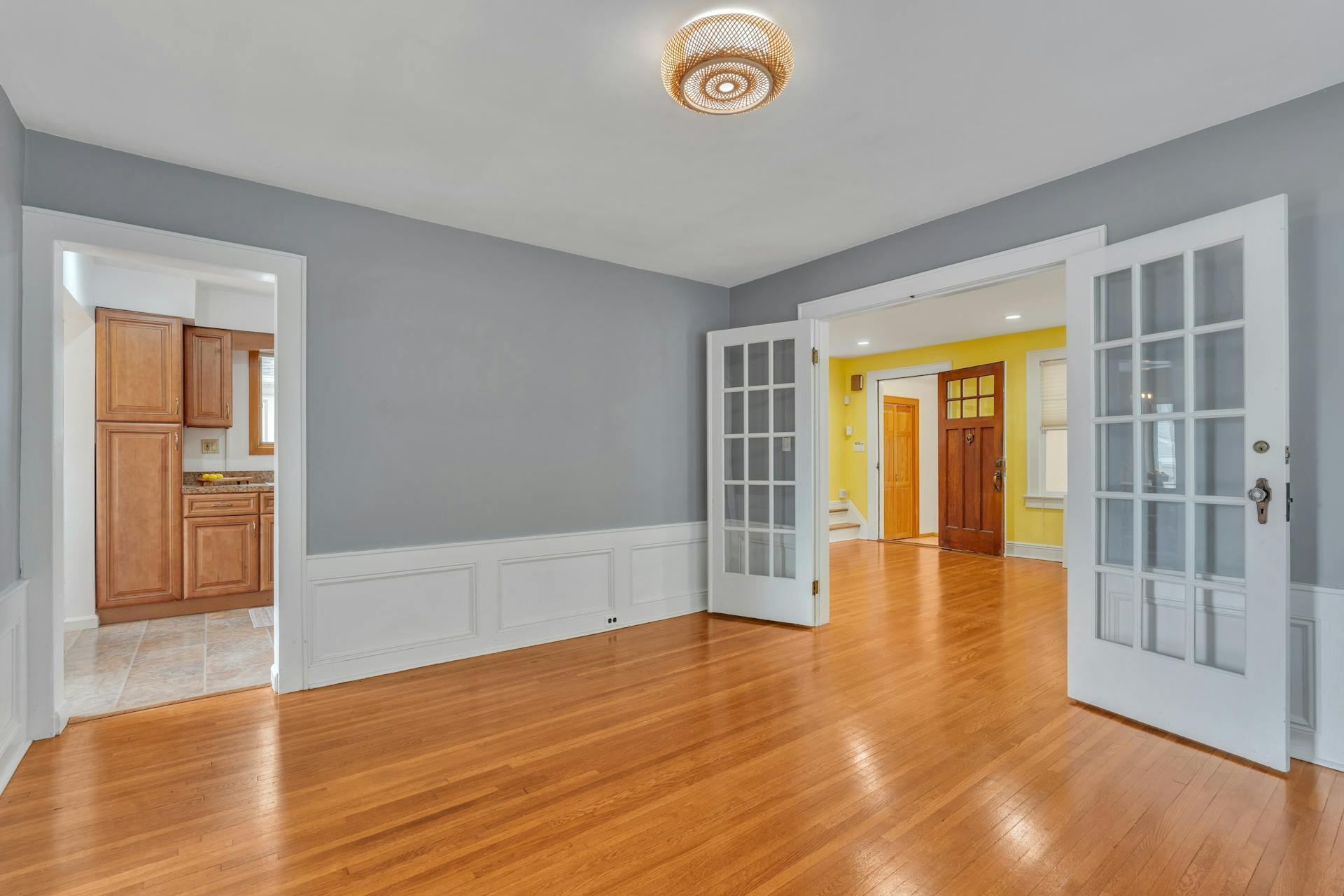 95 Davis Avenue 