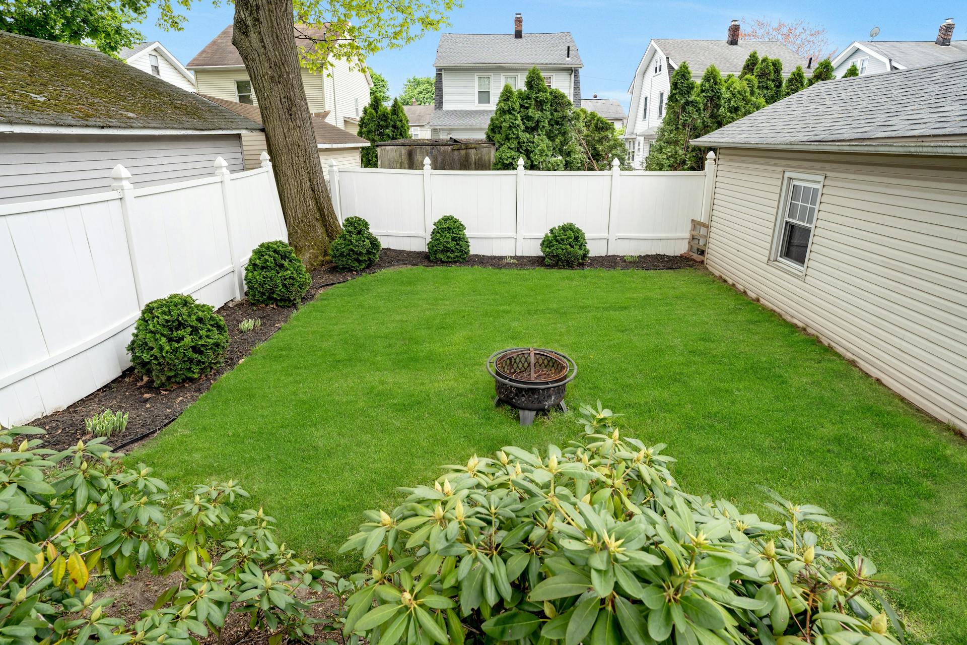 95 Davis Avenue 