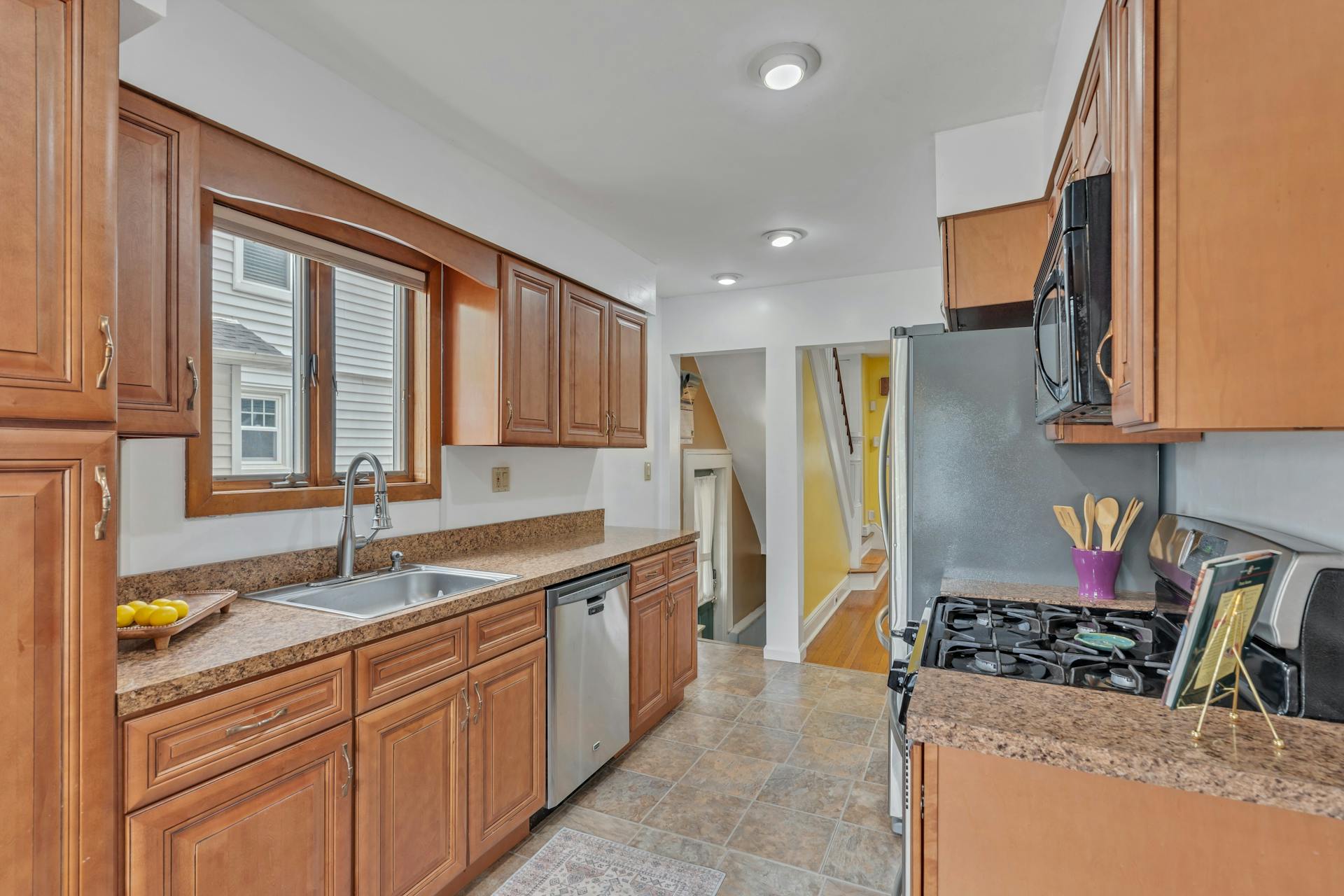 95 Davis Avenue 