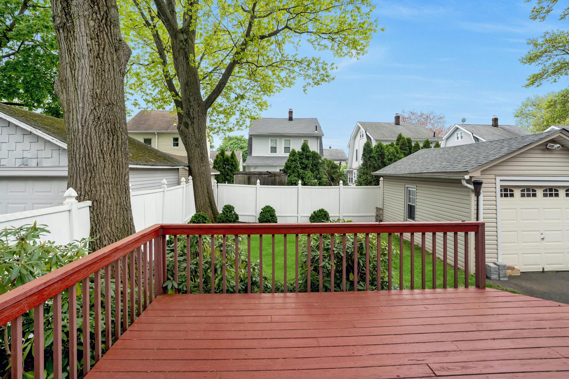 95 Davis Avenue 