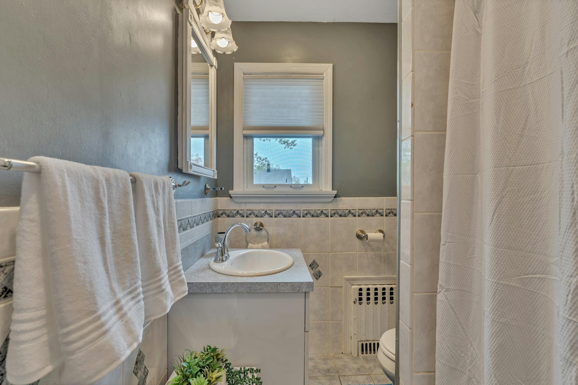 95 Davis Avenue 