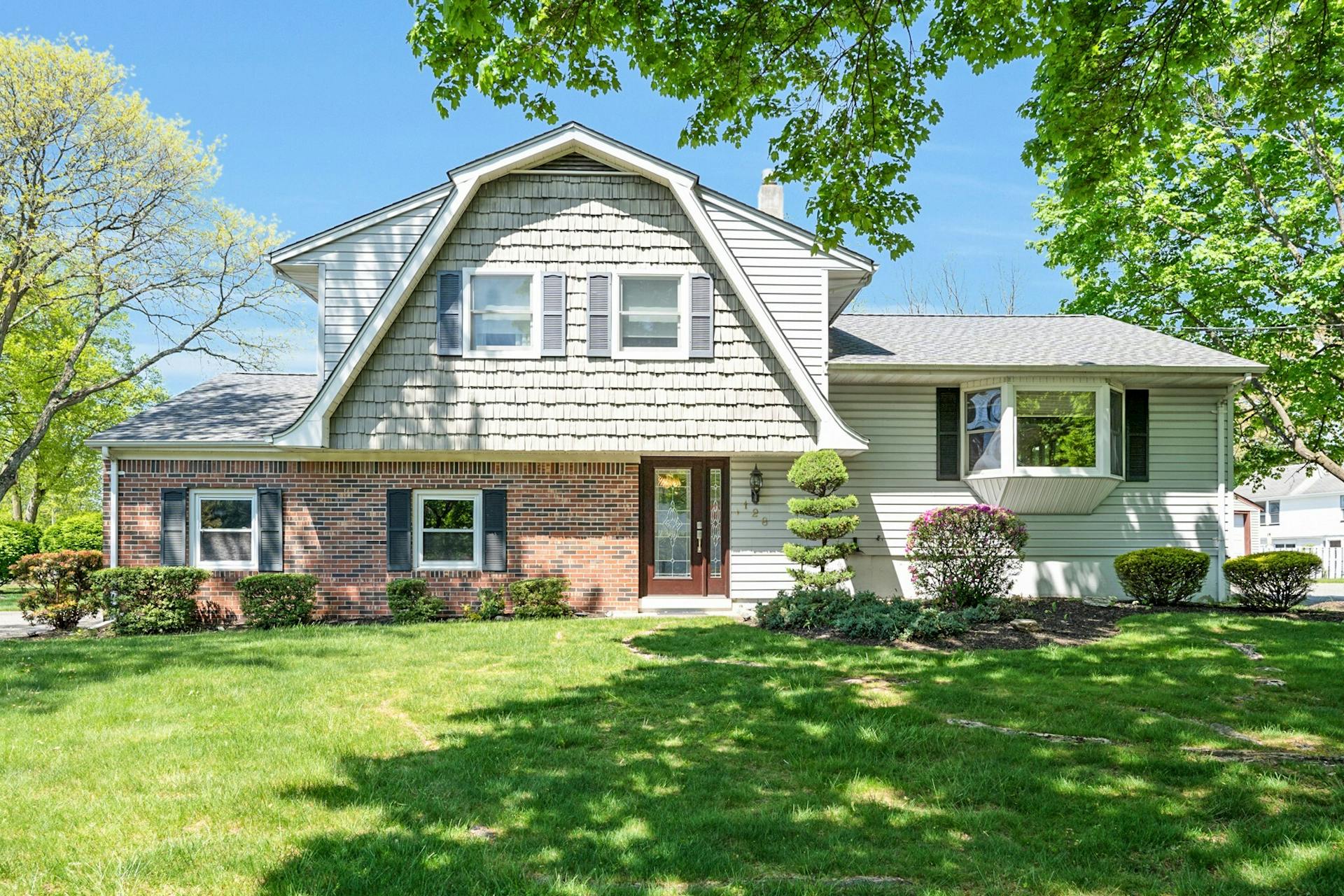 128 Weinmanns Boulevard