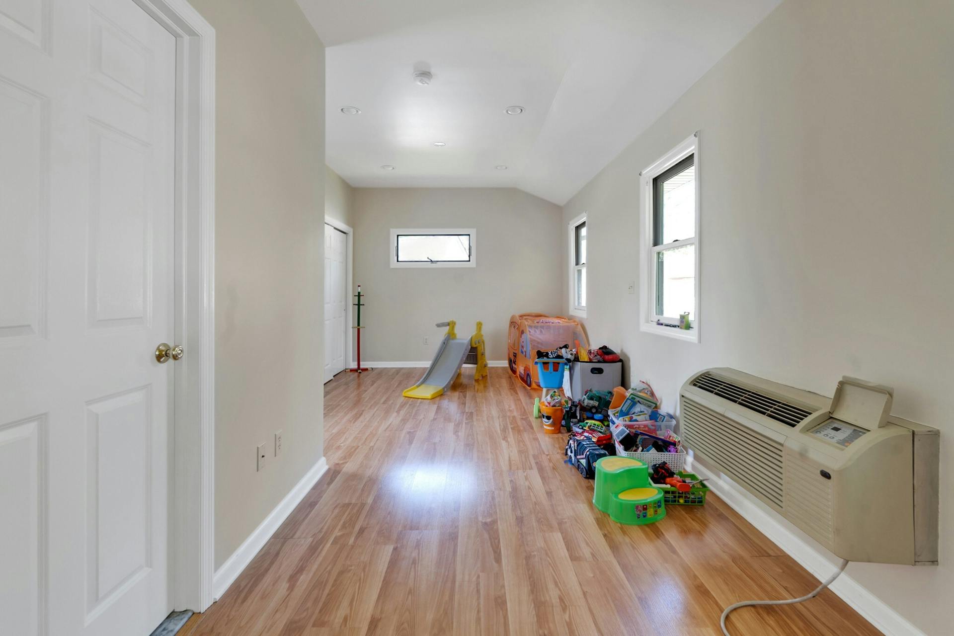 128 Weinmanns Boulevard