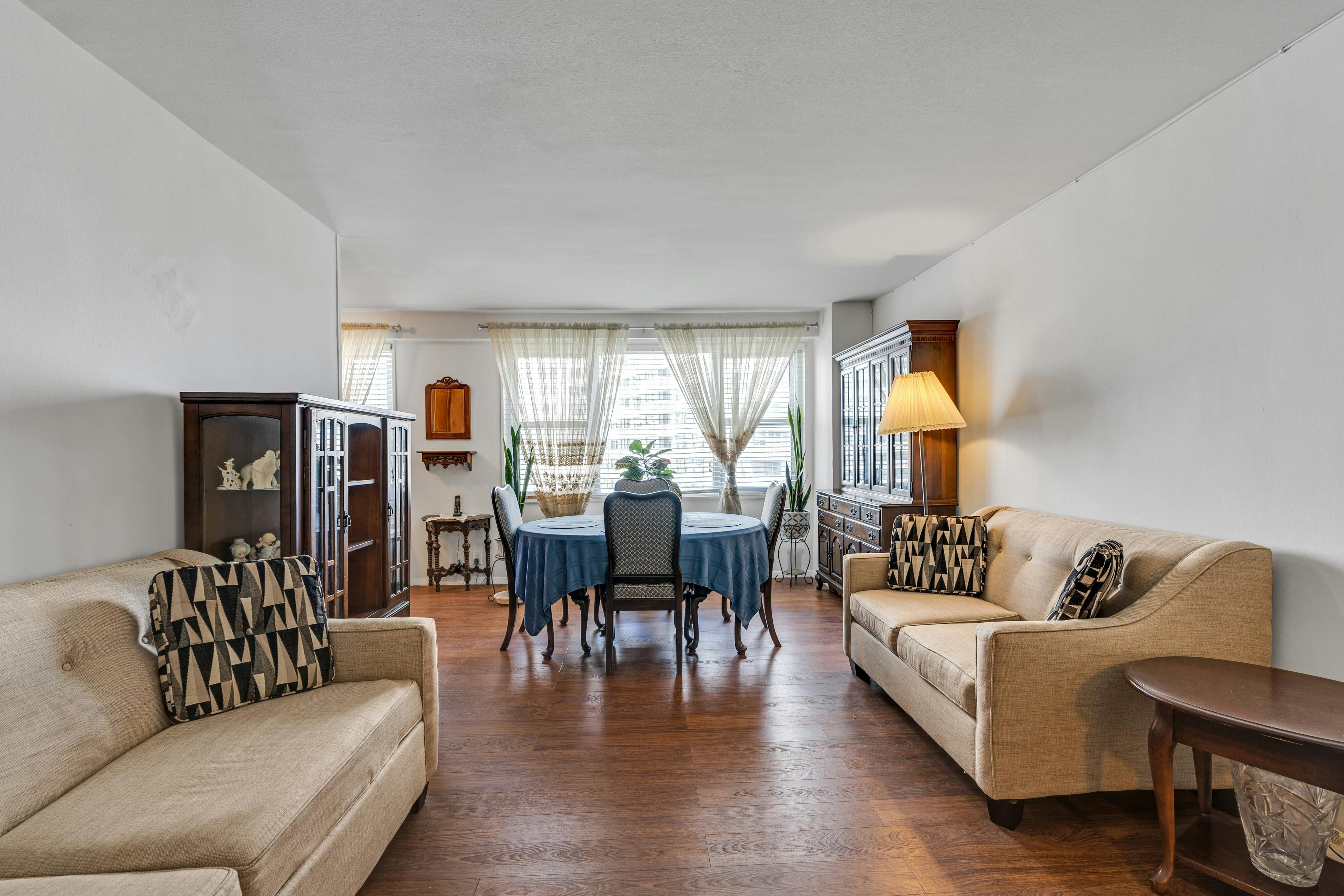 2077 Center Avenue Unit# 7E