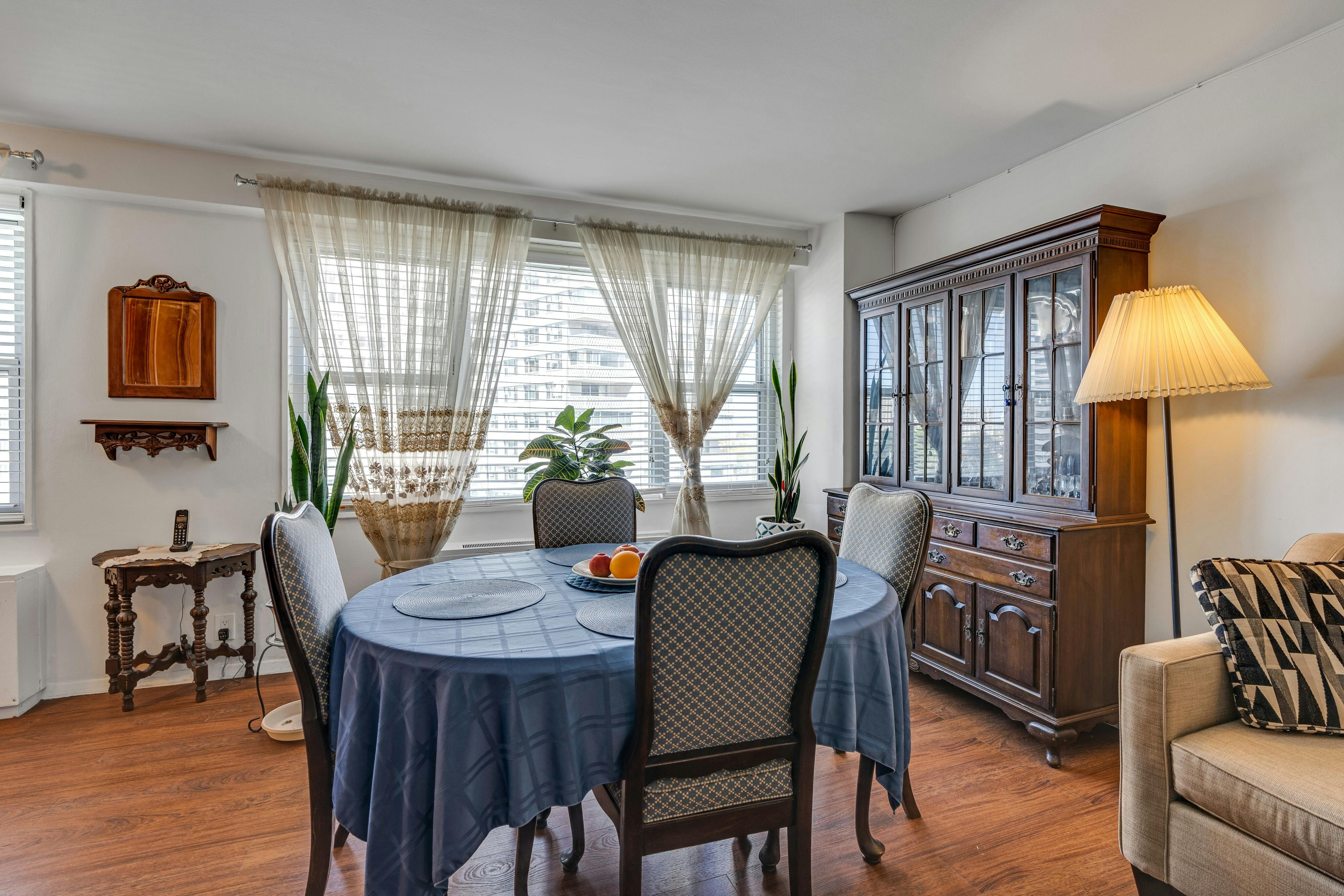 2077 Center Avenue Unit# 7E