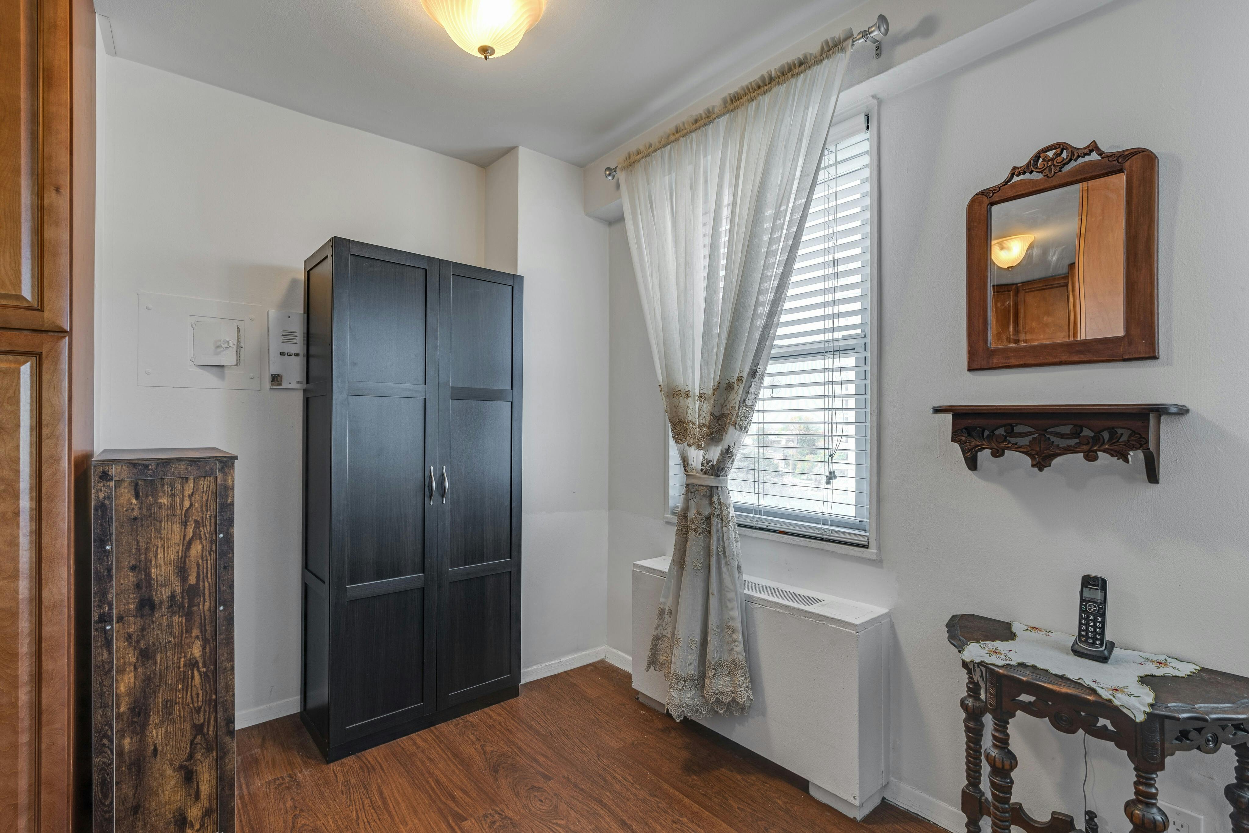 2077 Center Avenue Unit# 7E