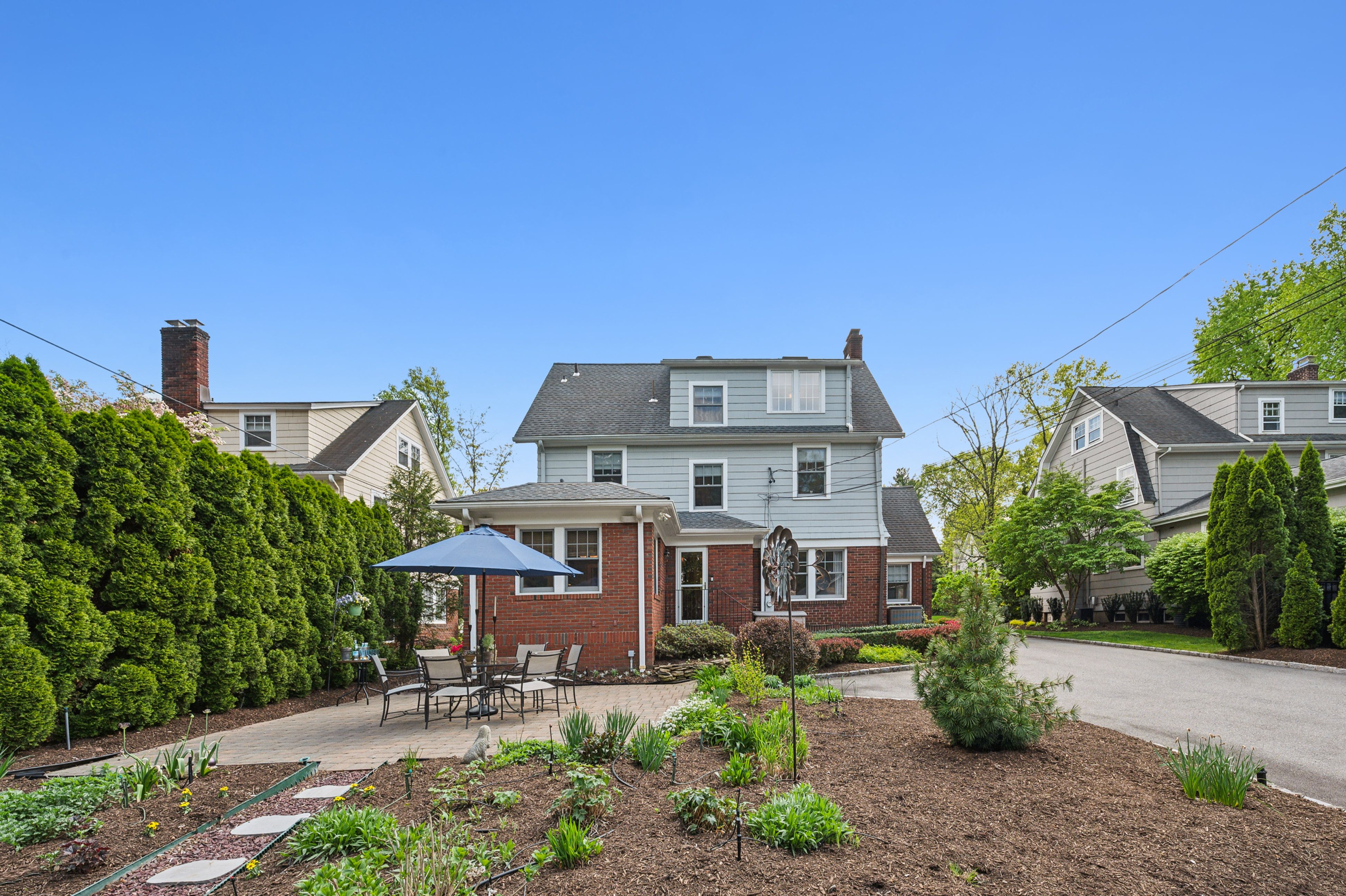 123 Inwood Avenue 