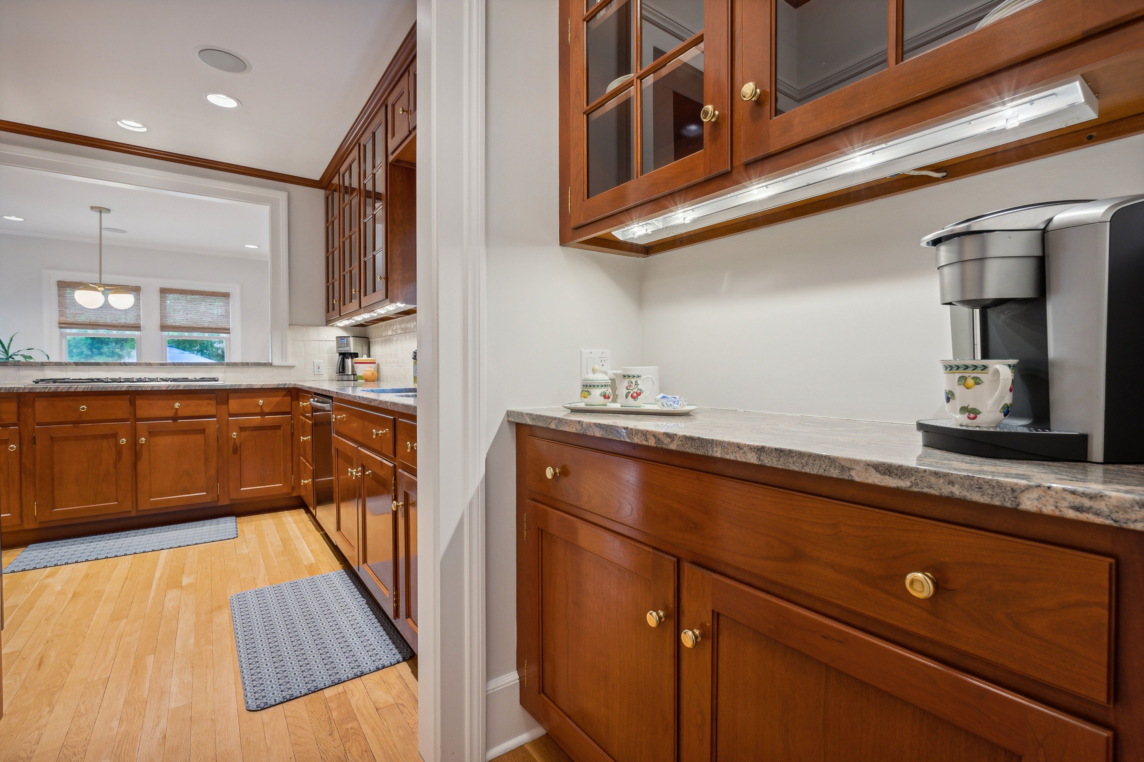 123 Inwood Avenue 