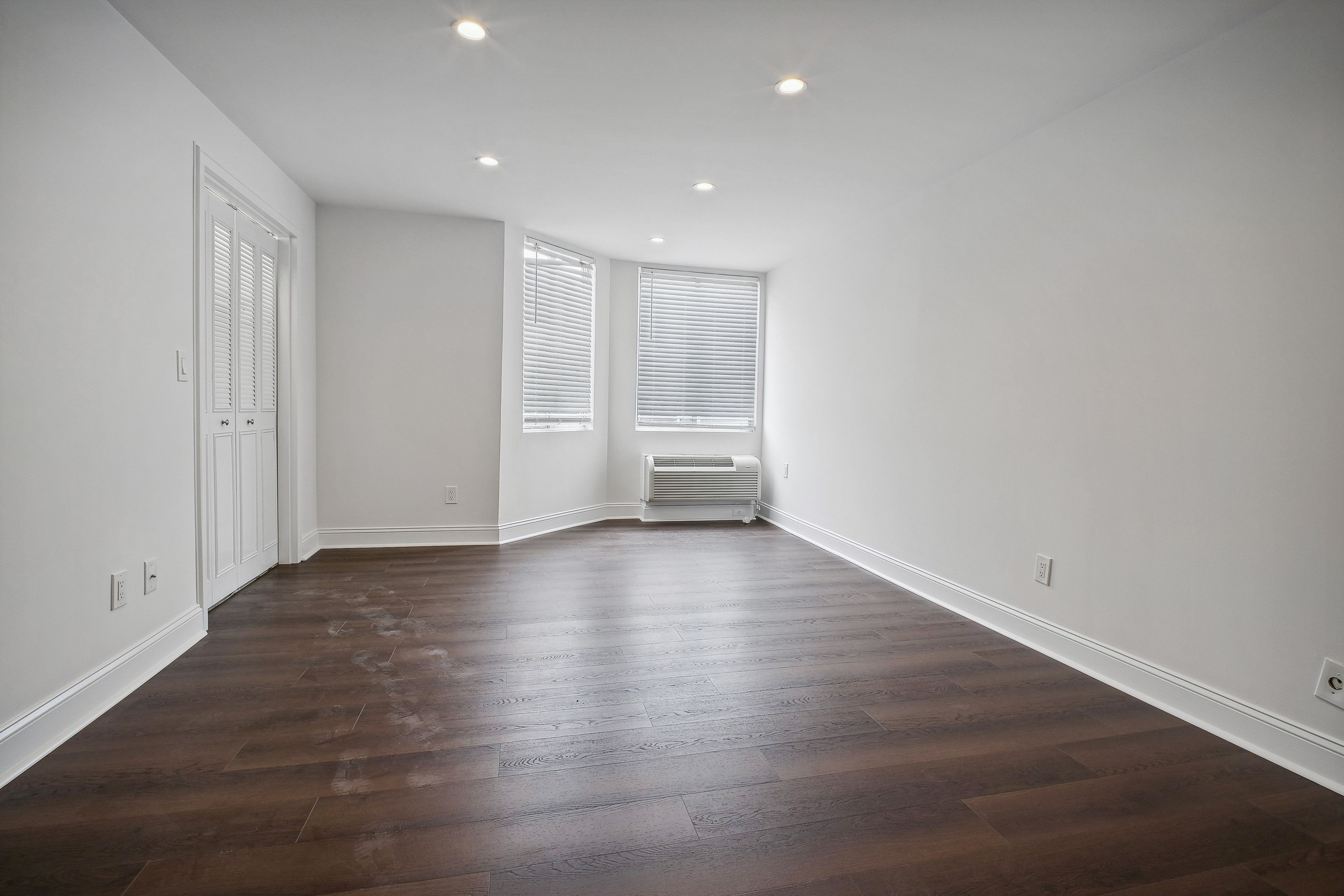 320 Anderson Avenue 1C 