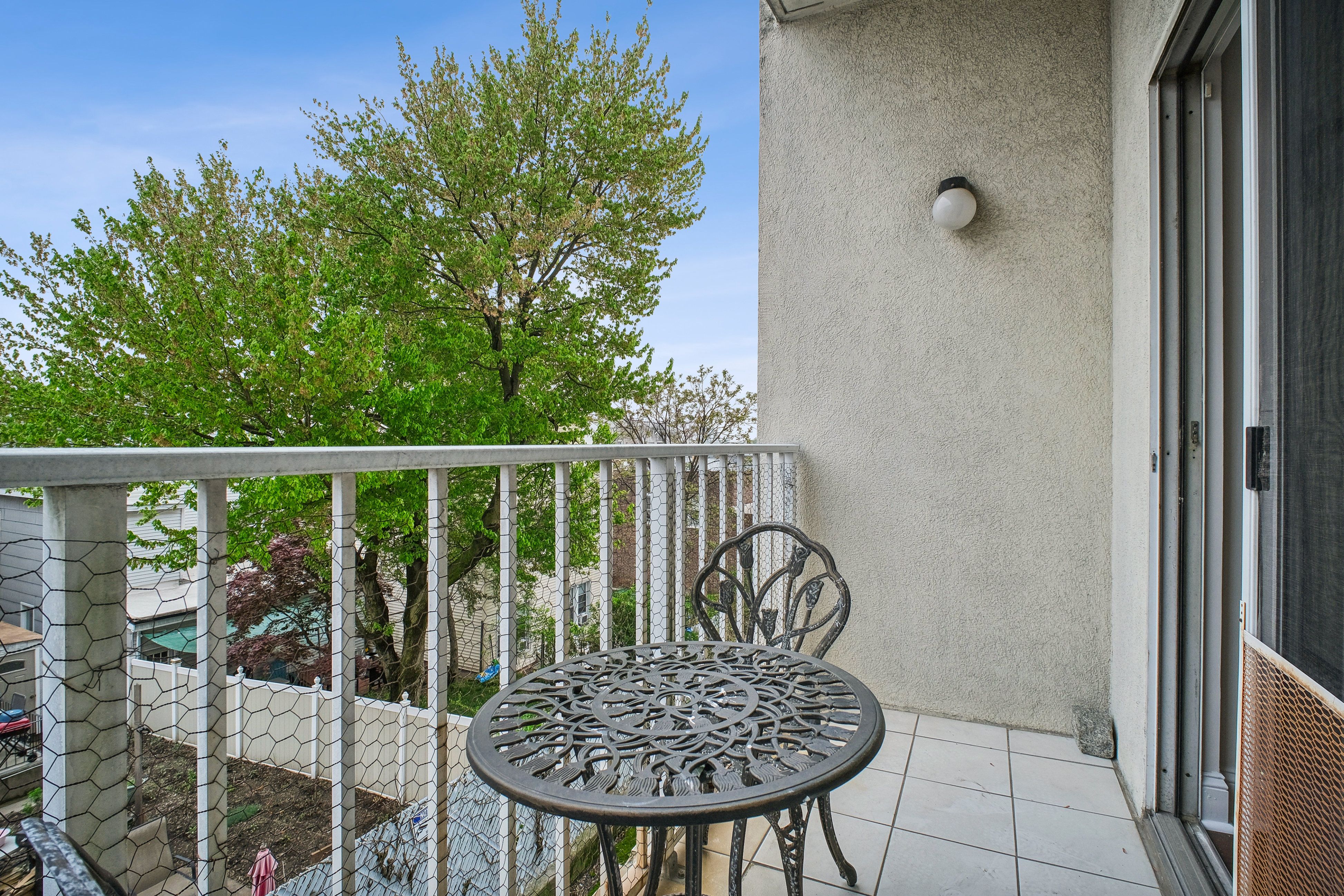320 Anderson Avenue 1C 