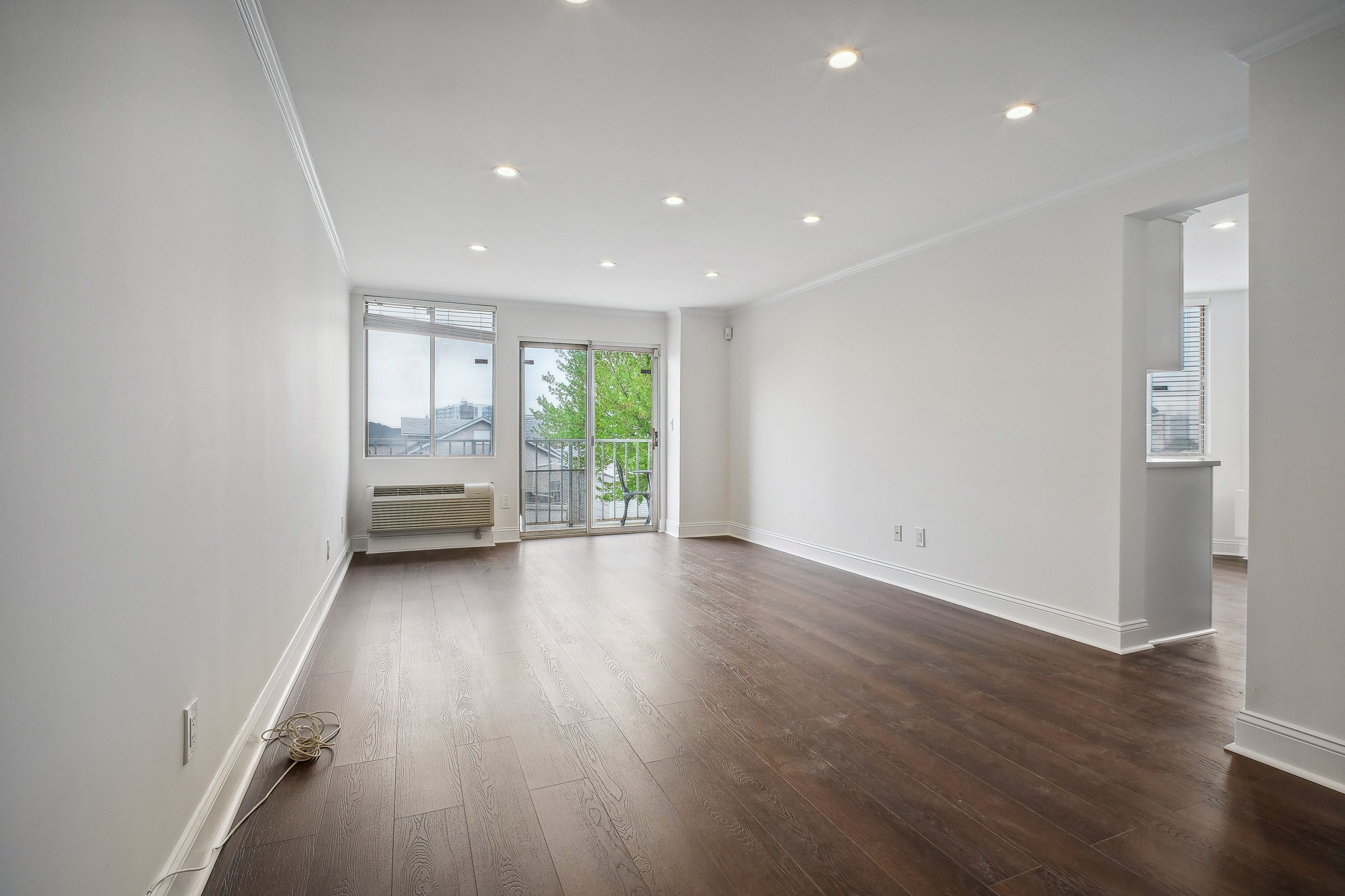 320 Anderson Avenue 1C 