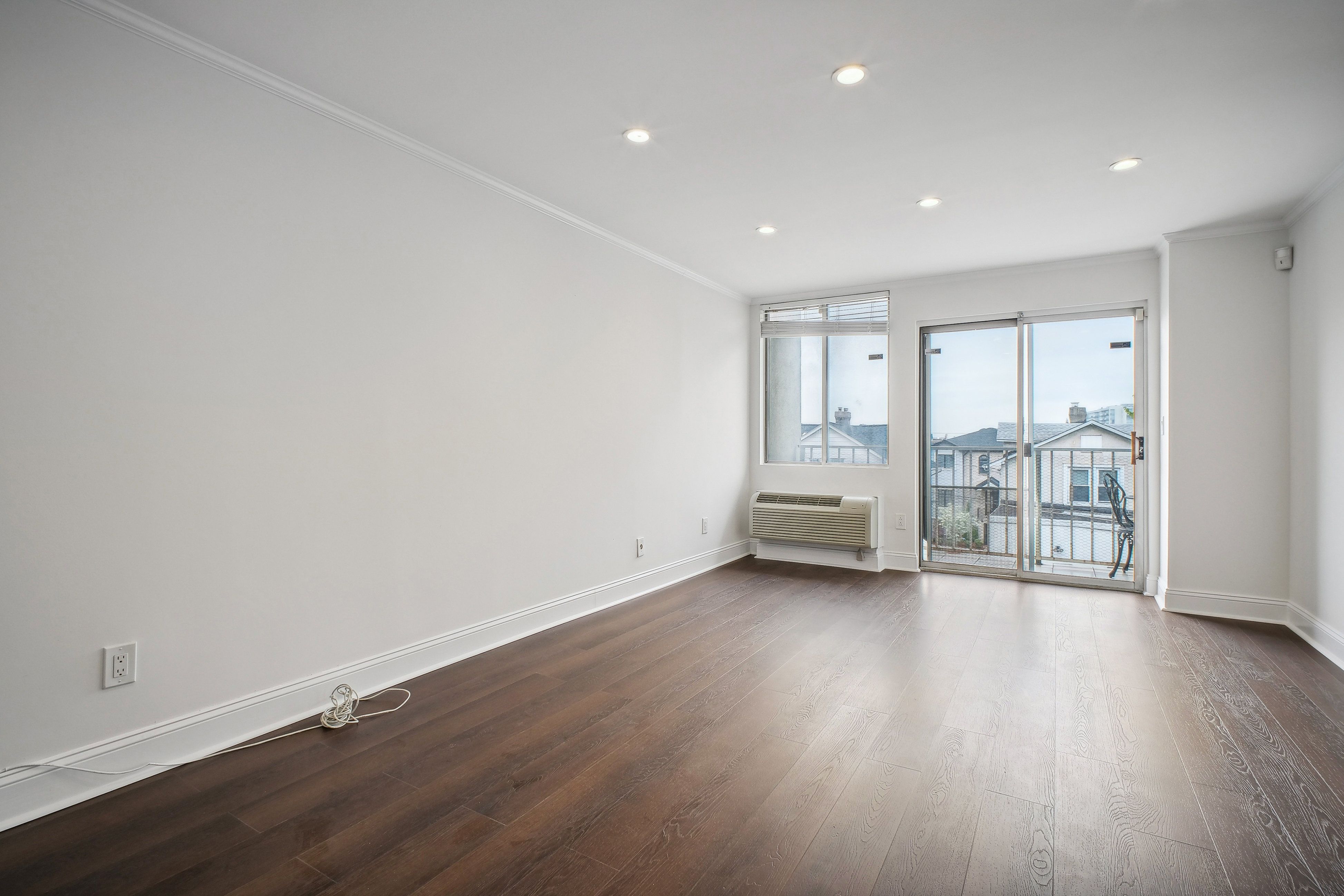 320 Anderson Avenue 1C 