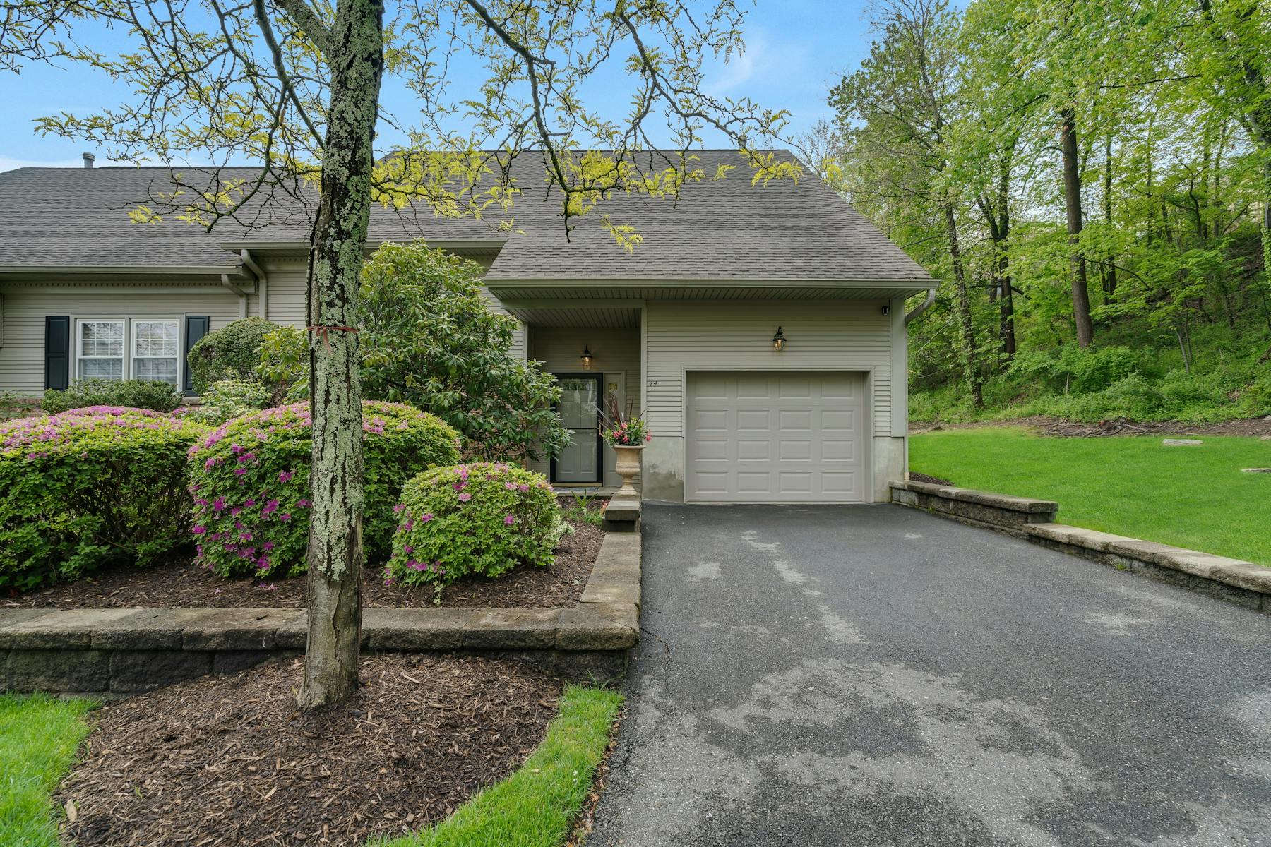 44 Allison Way 