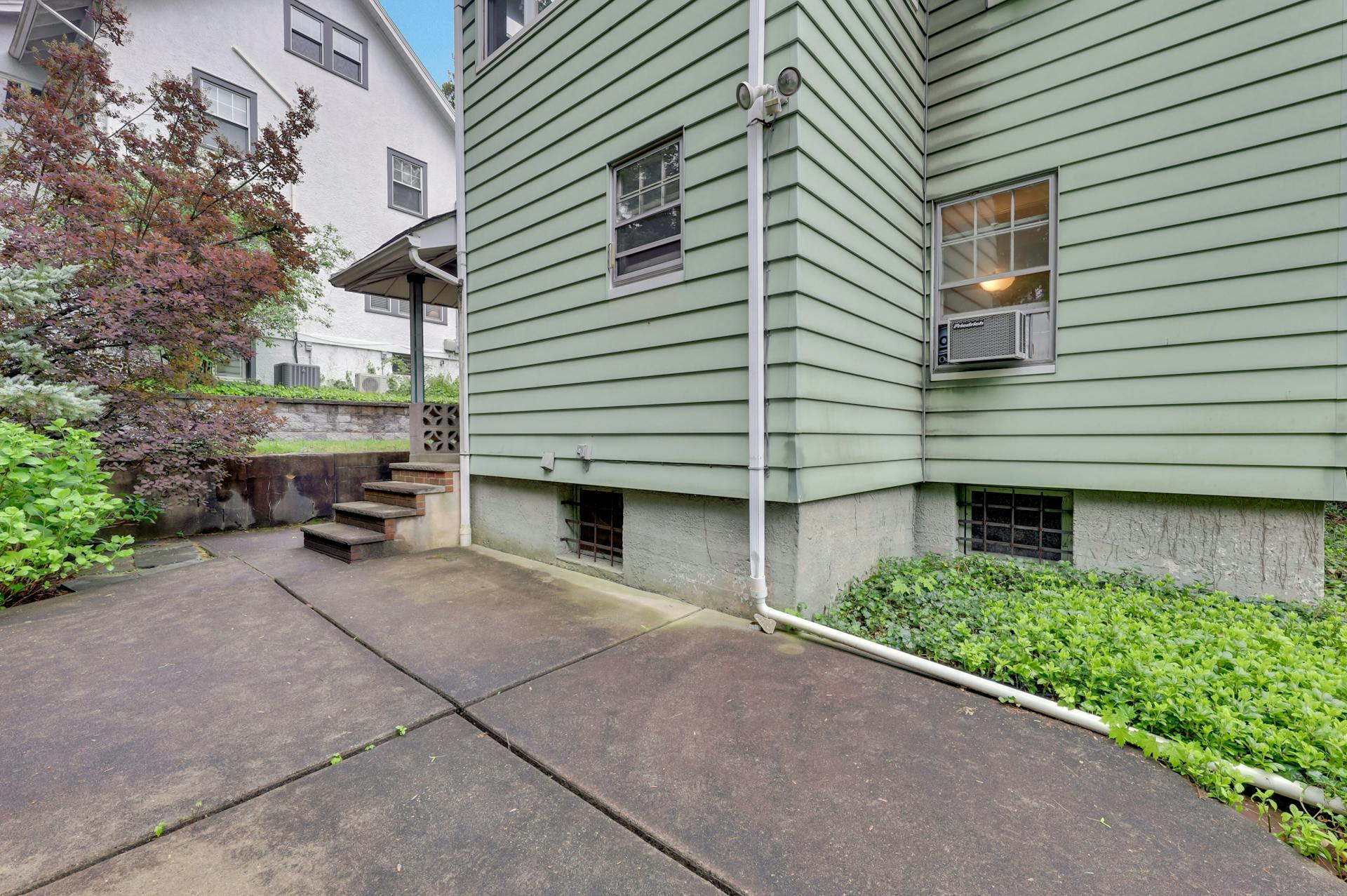 381 Park Avenue
