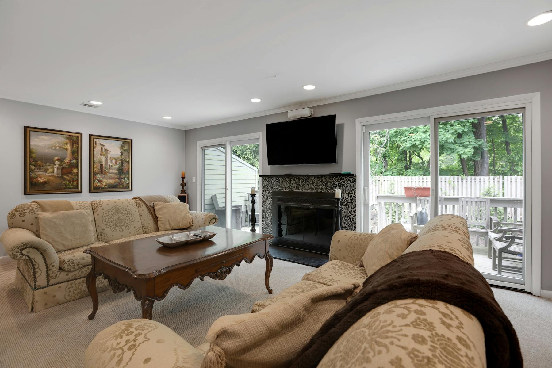 28 Spruce Run 