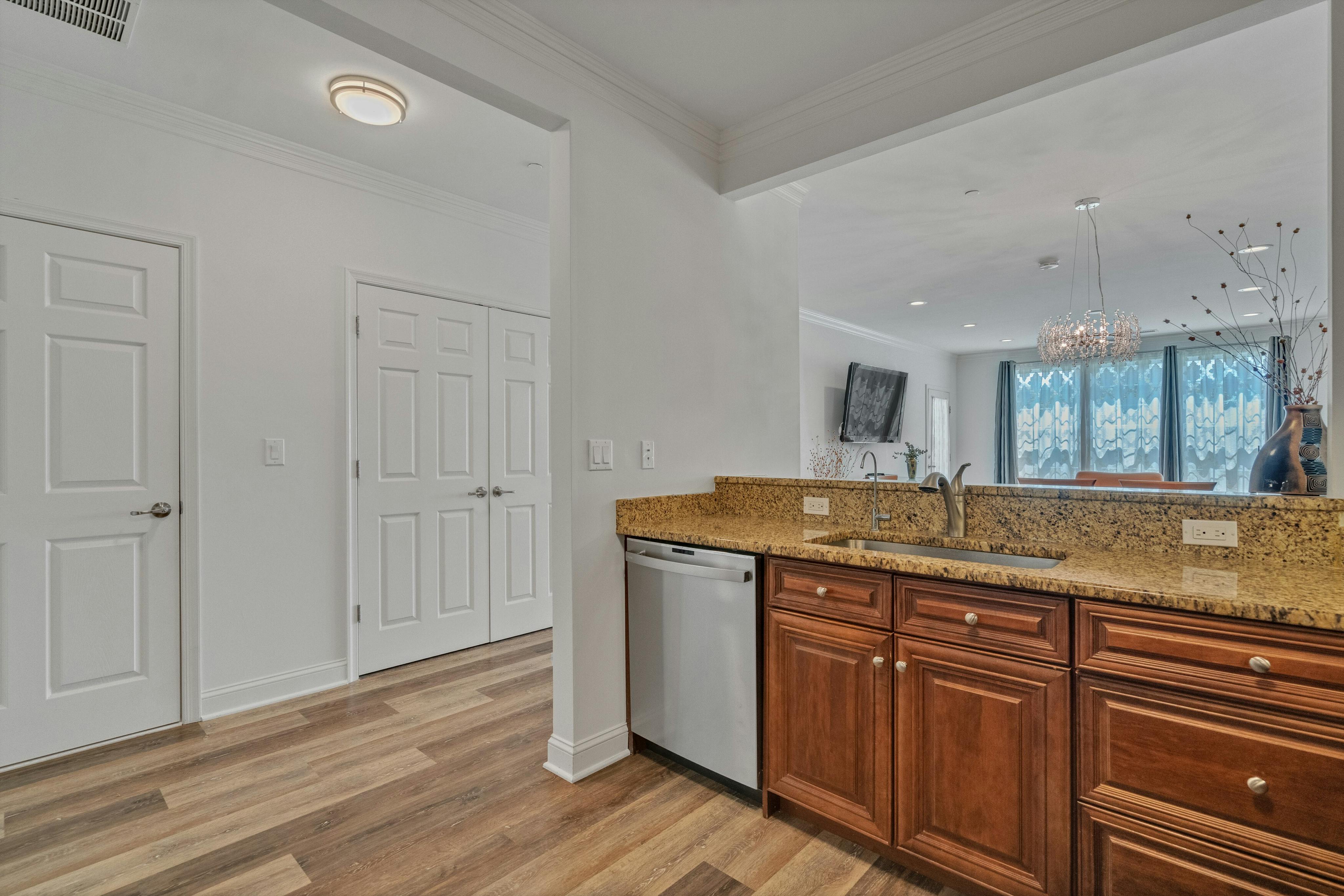 5207 Veterans Drive 