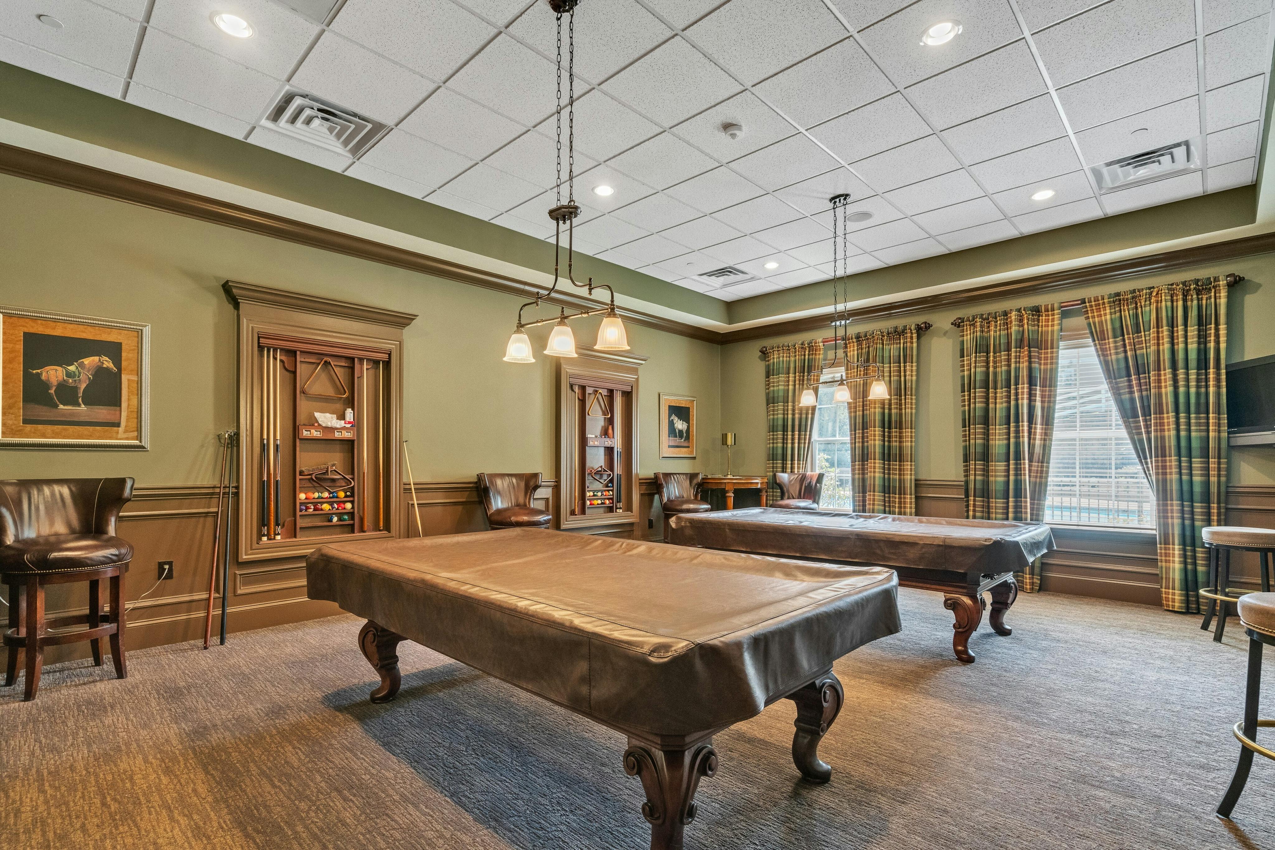 5207 Veterans Drive 