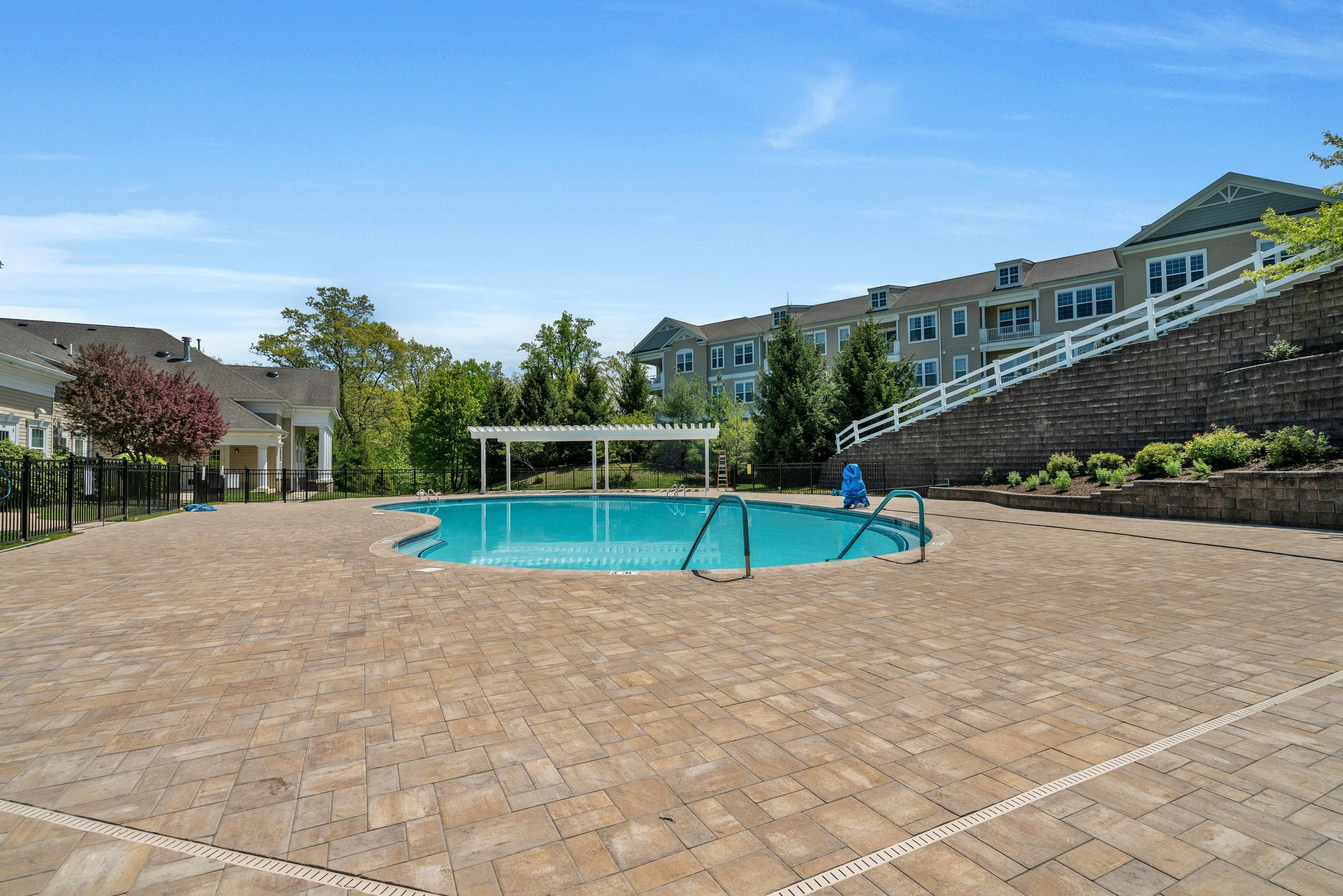 5207 Veterans Drive 