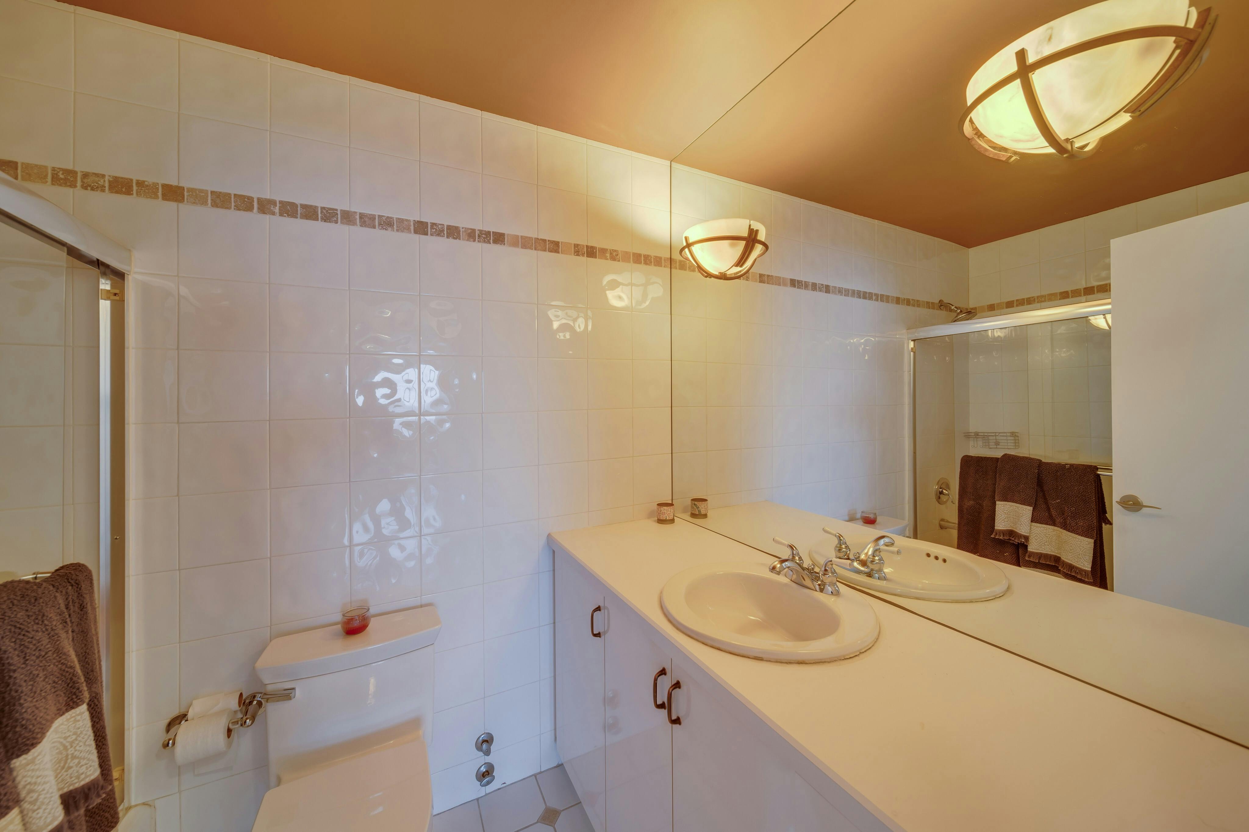 1600 Parker Avenue Unit# 24C