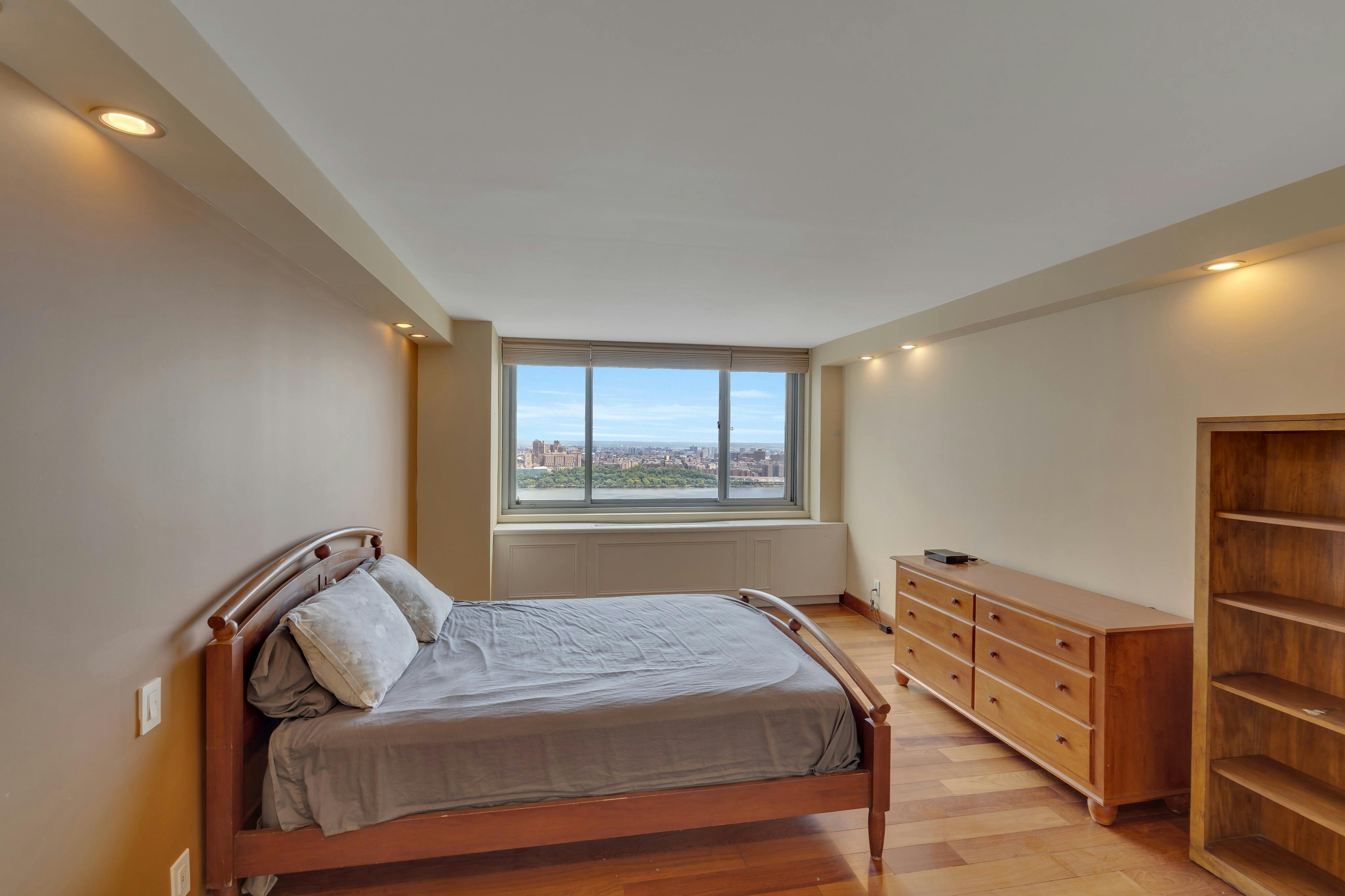1600 Parker Avenue Unit# 24C