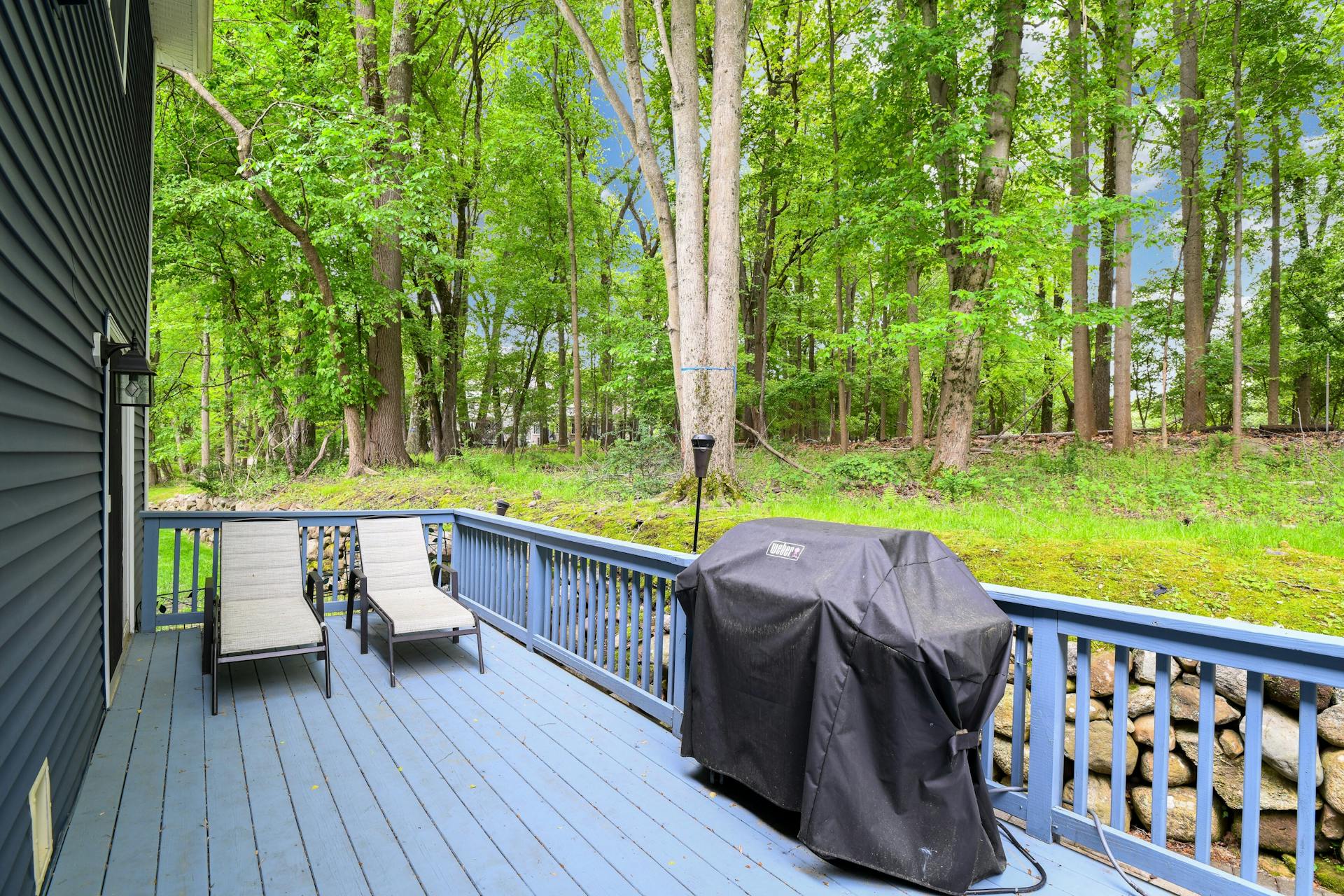 15 Woods Edge Road