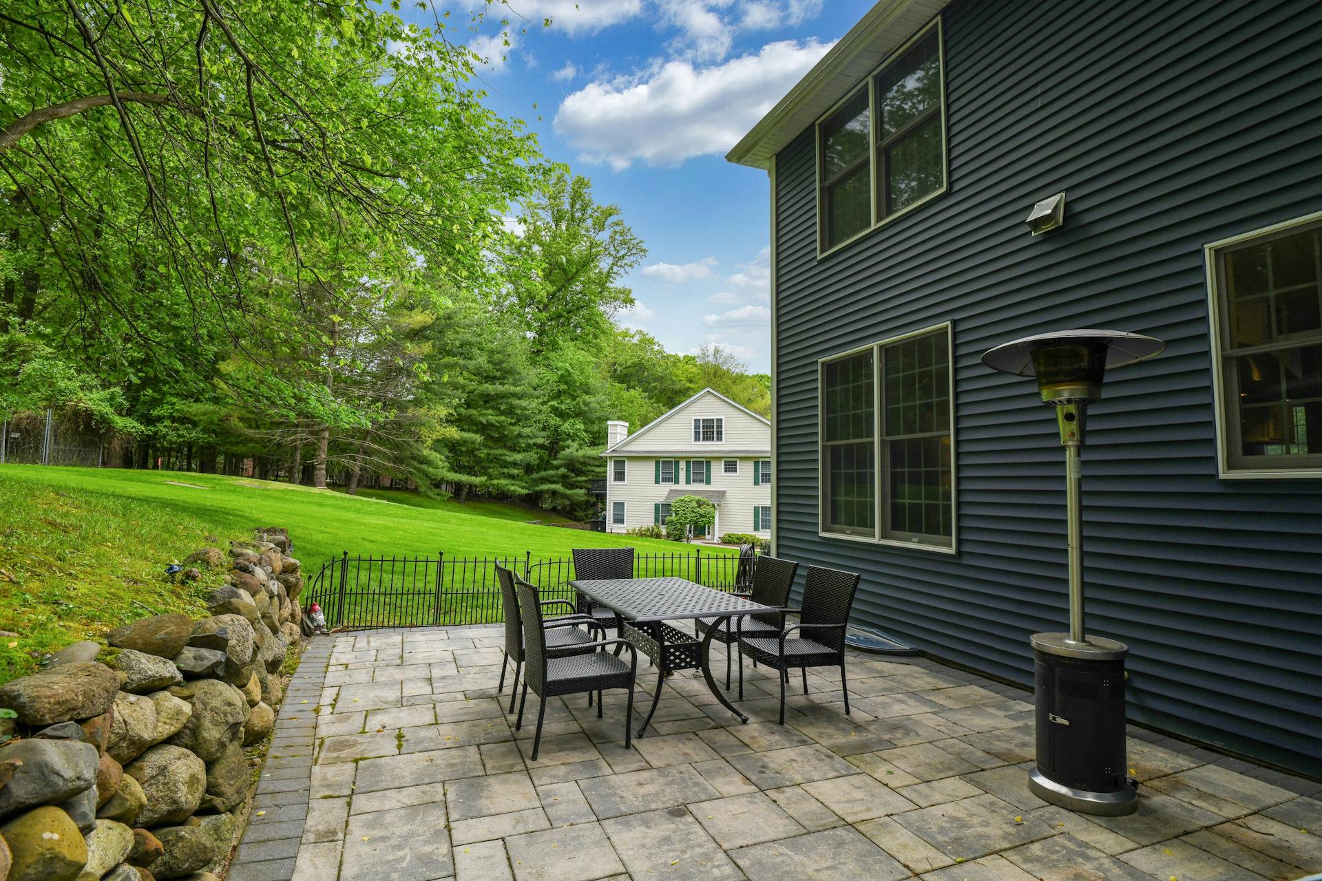 15 Woods Edge Road