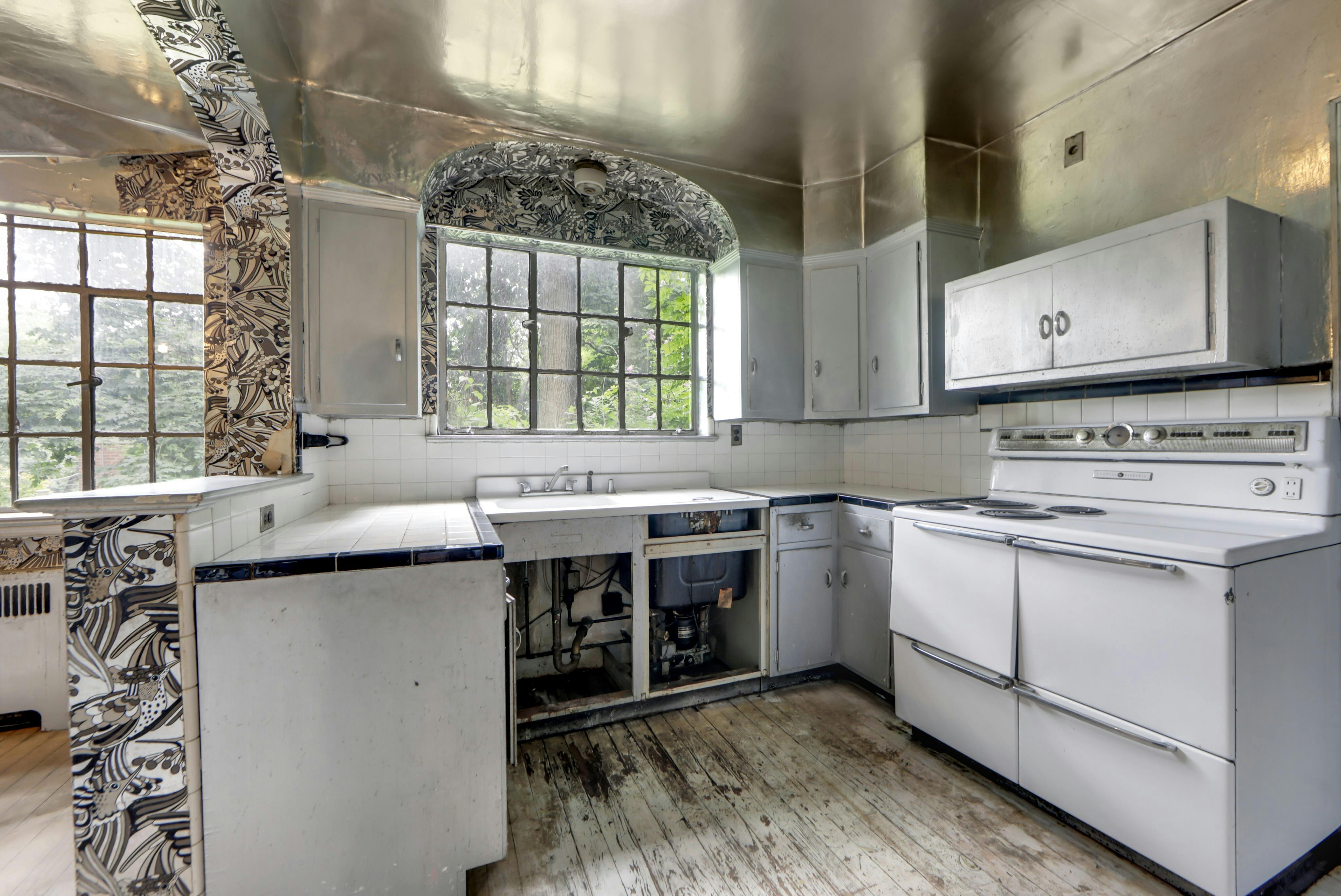1179 Kensington Road 