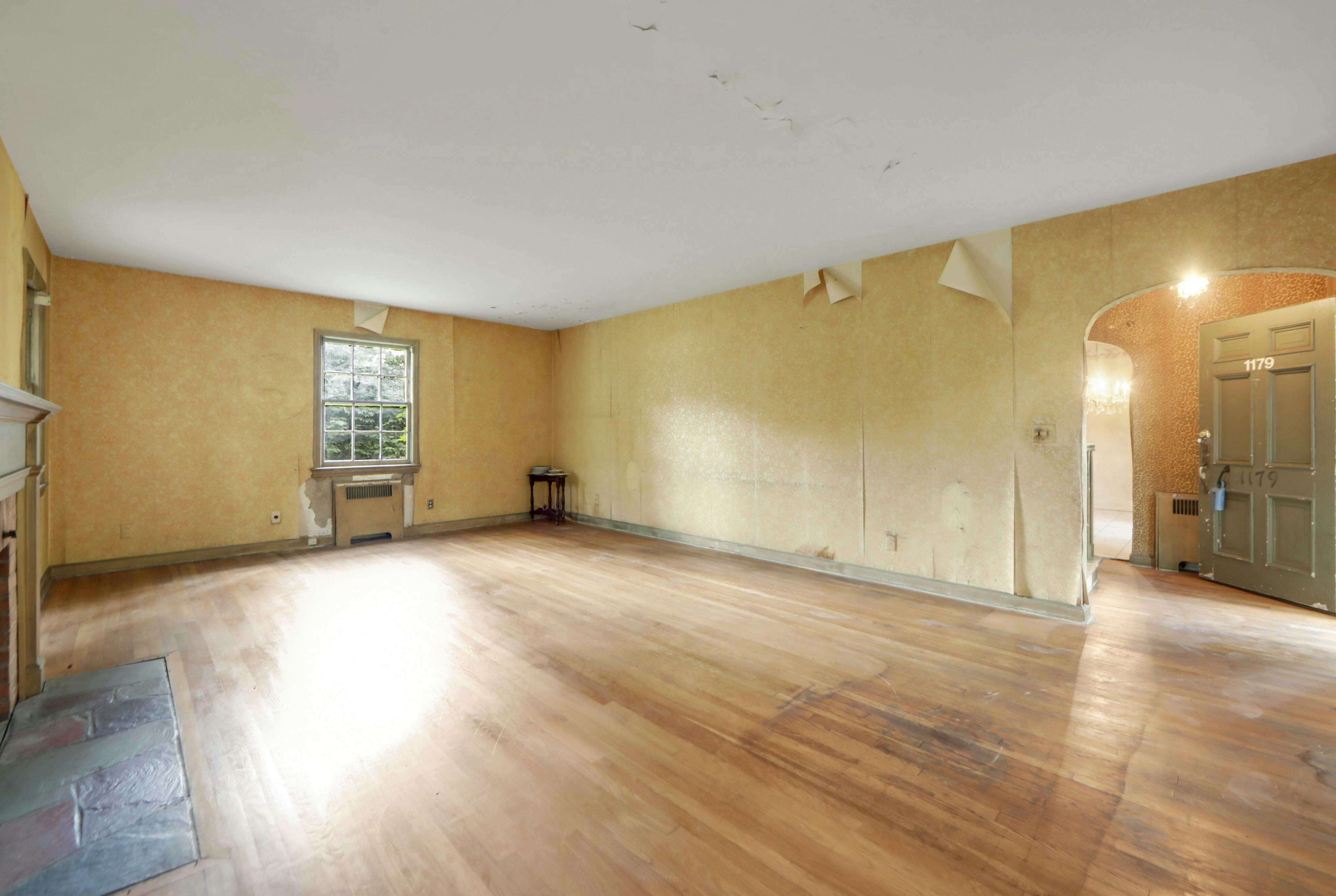1179 Kensington Road 