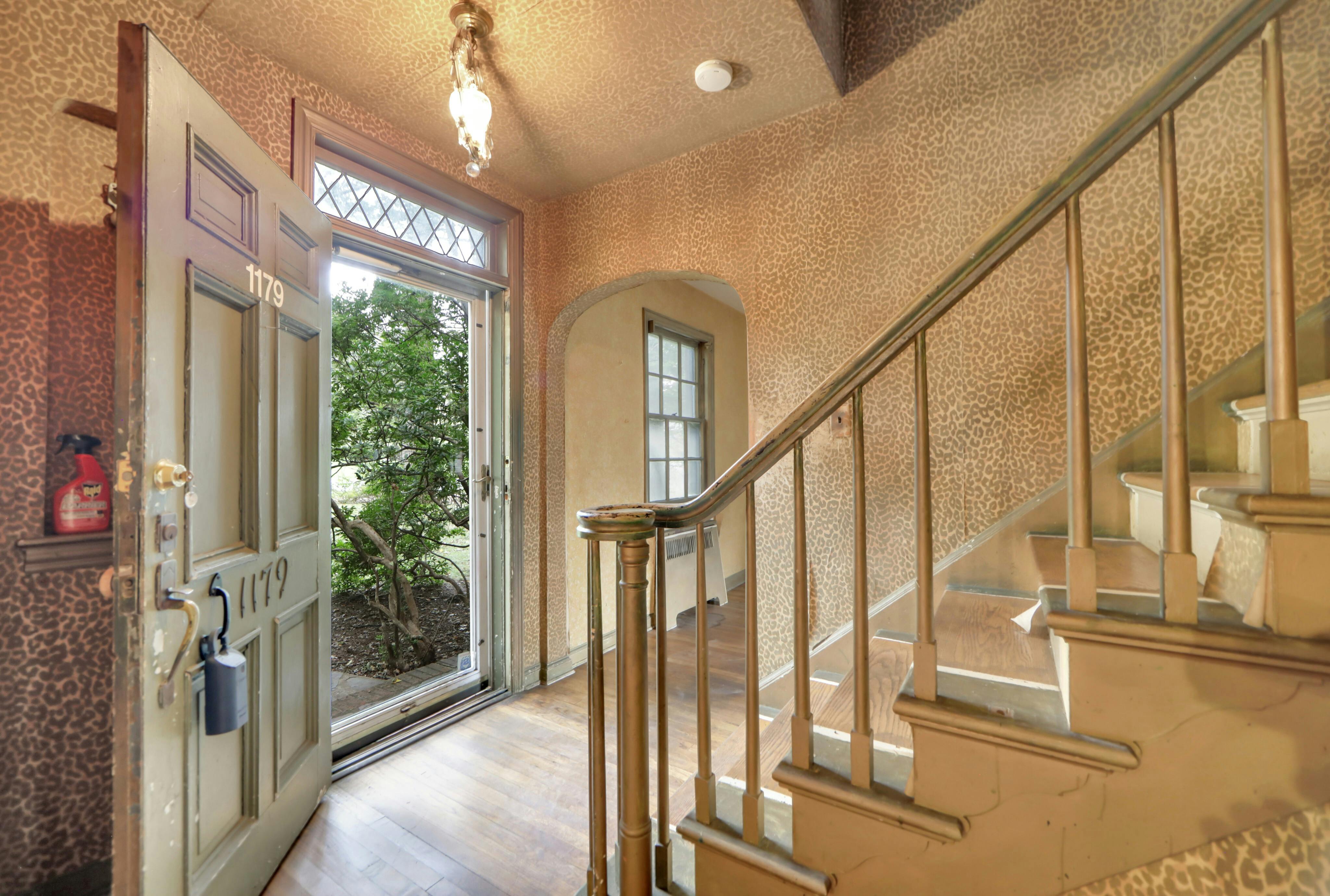 1179 Kensington Road 