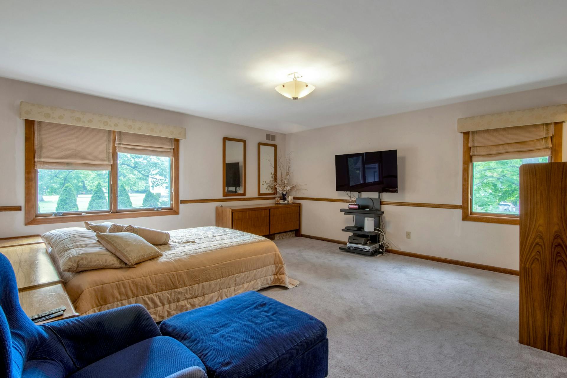40 Greentree Terrace
