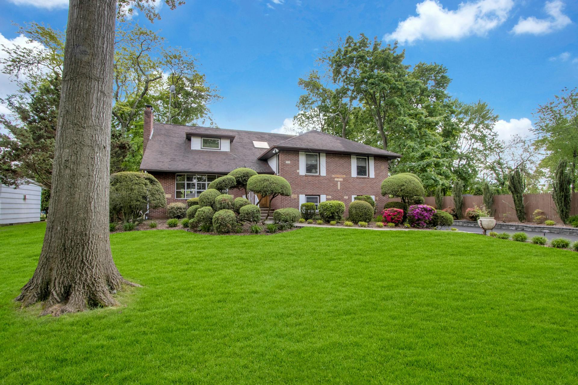 40 Greentree Terrace