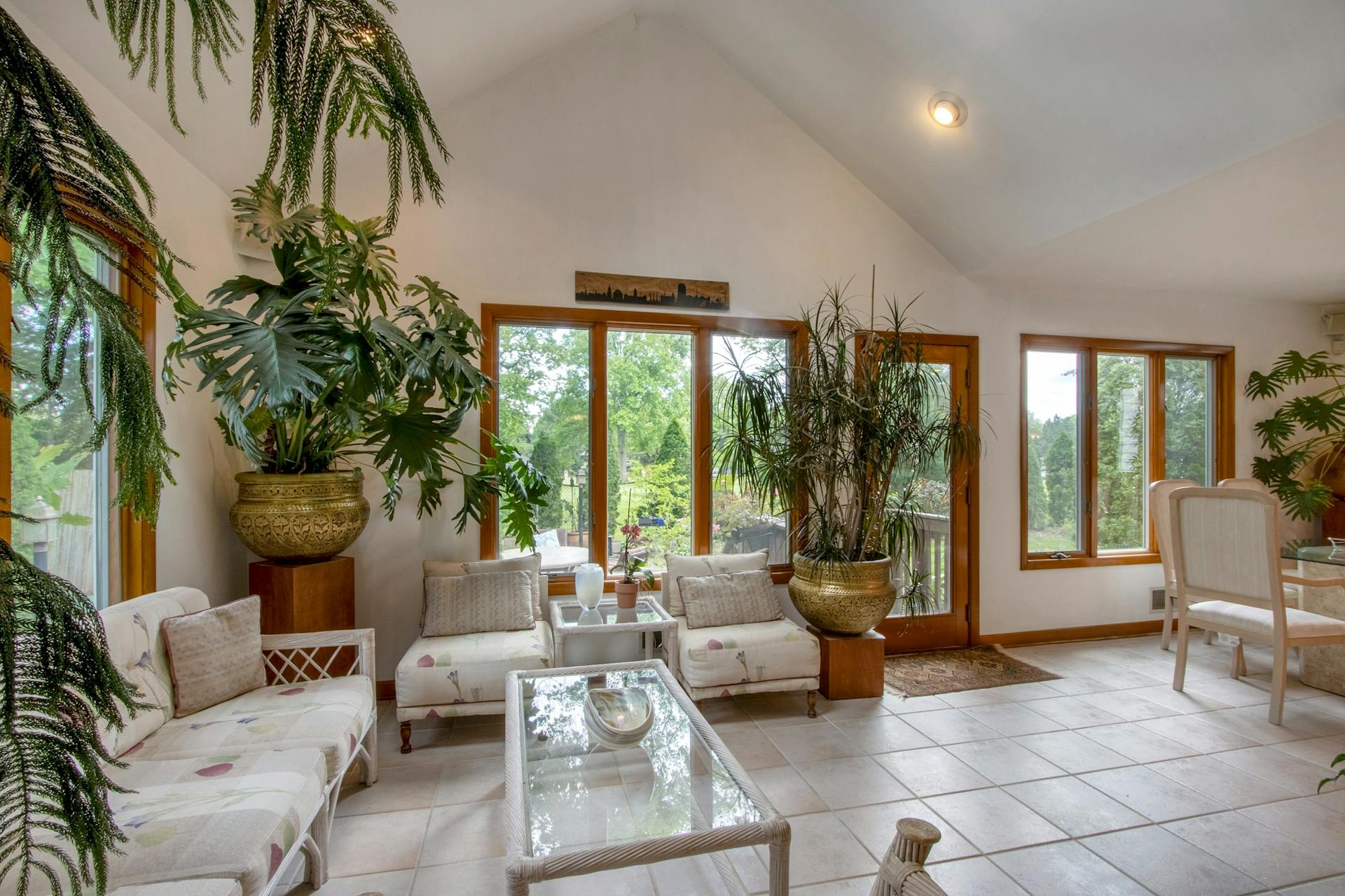 40 Greentree Terrace