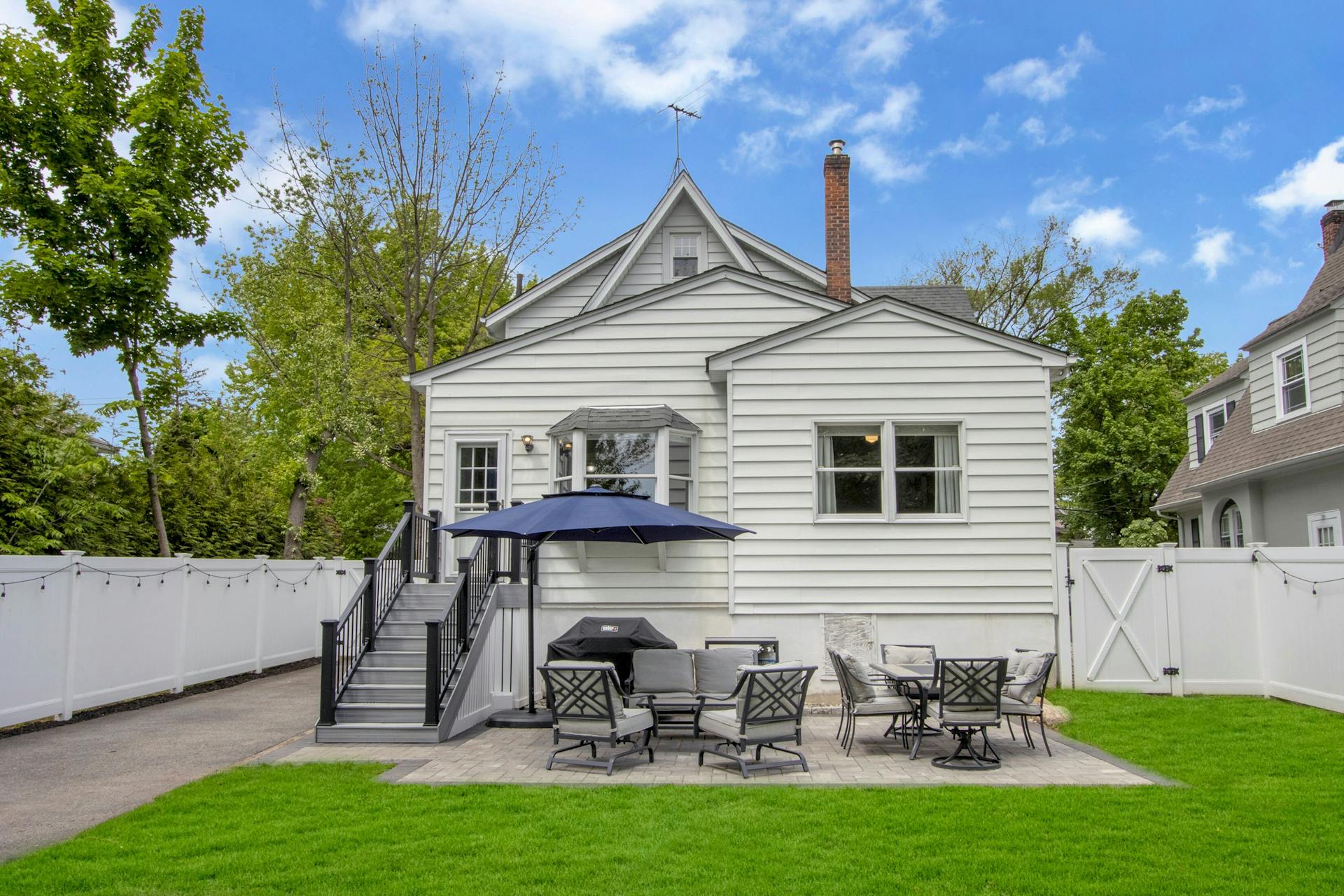 260 West Hudson Avenue