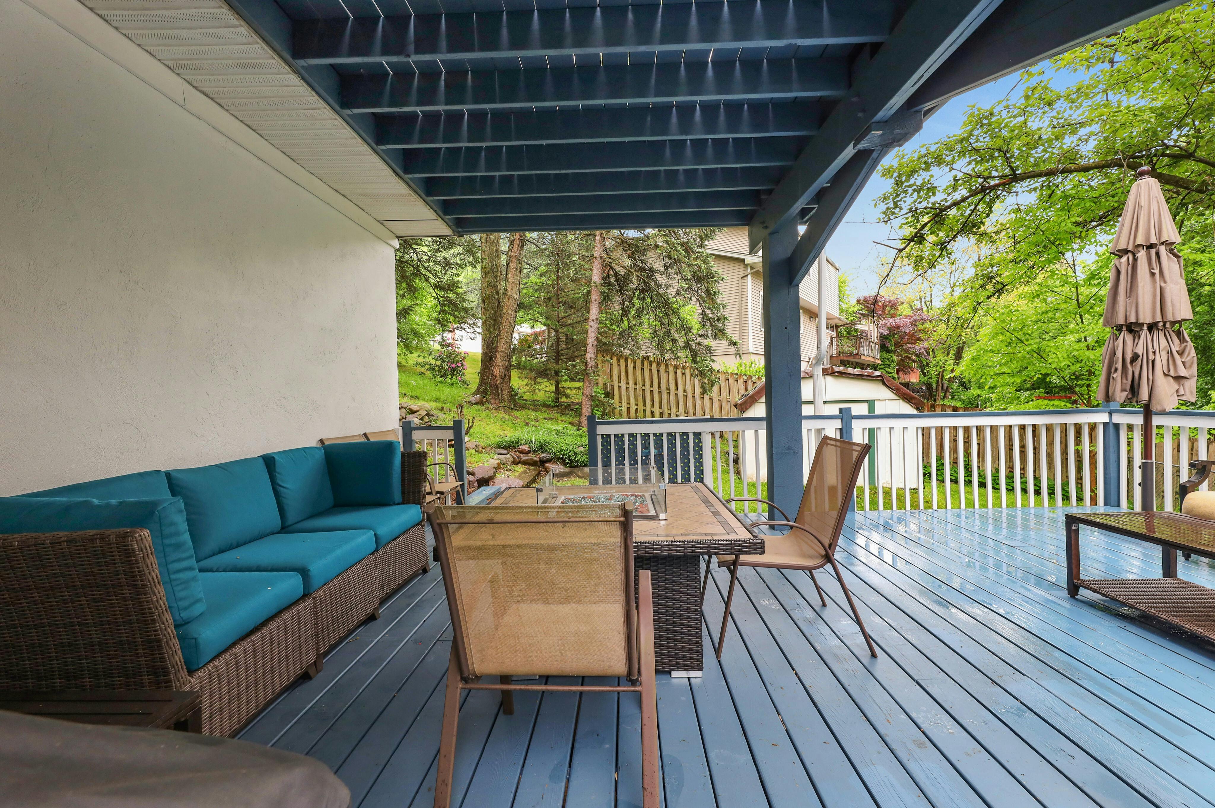 6 Lorrie Lane 