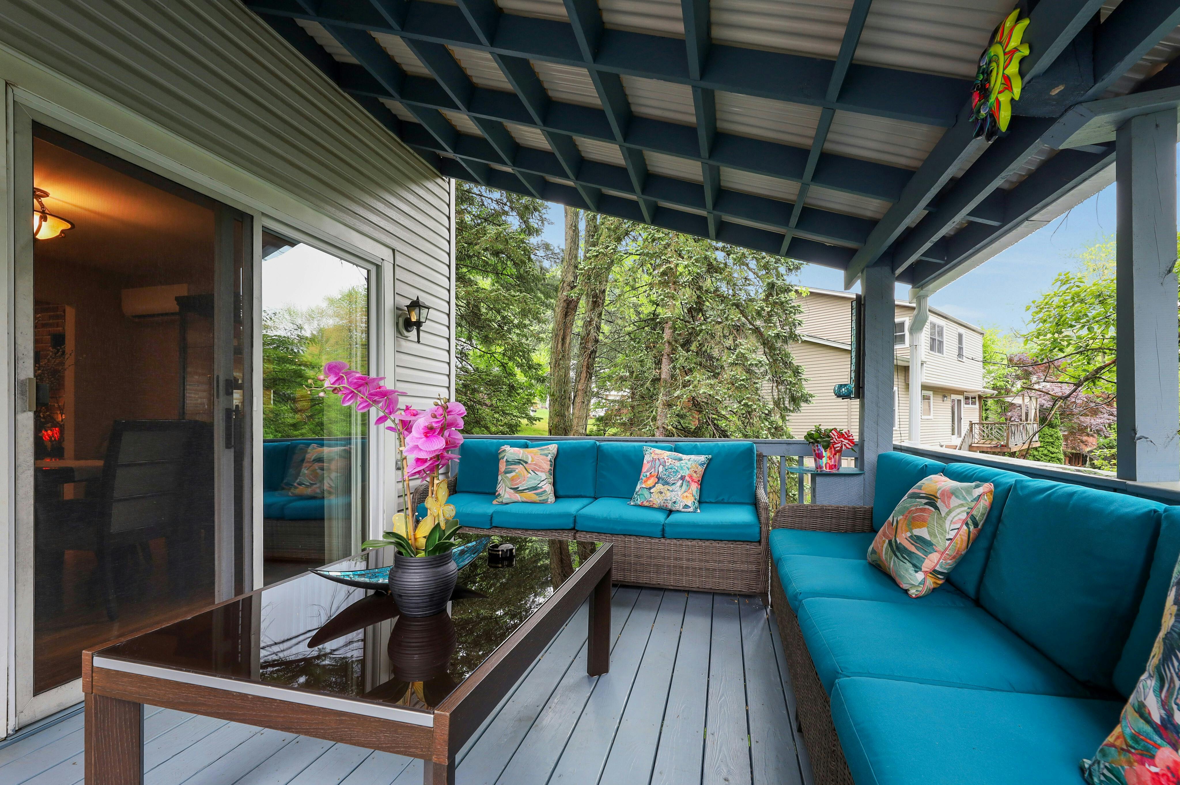 6 Lorrie Lane 