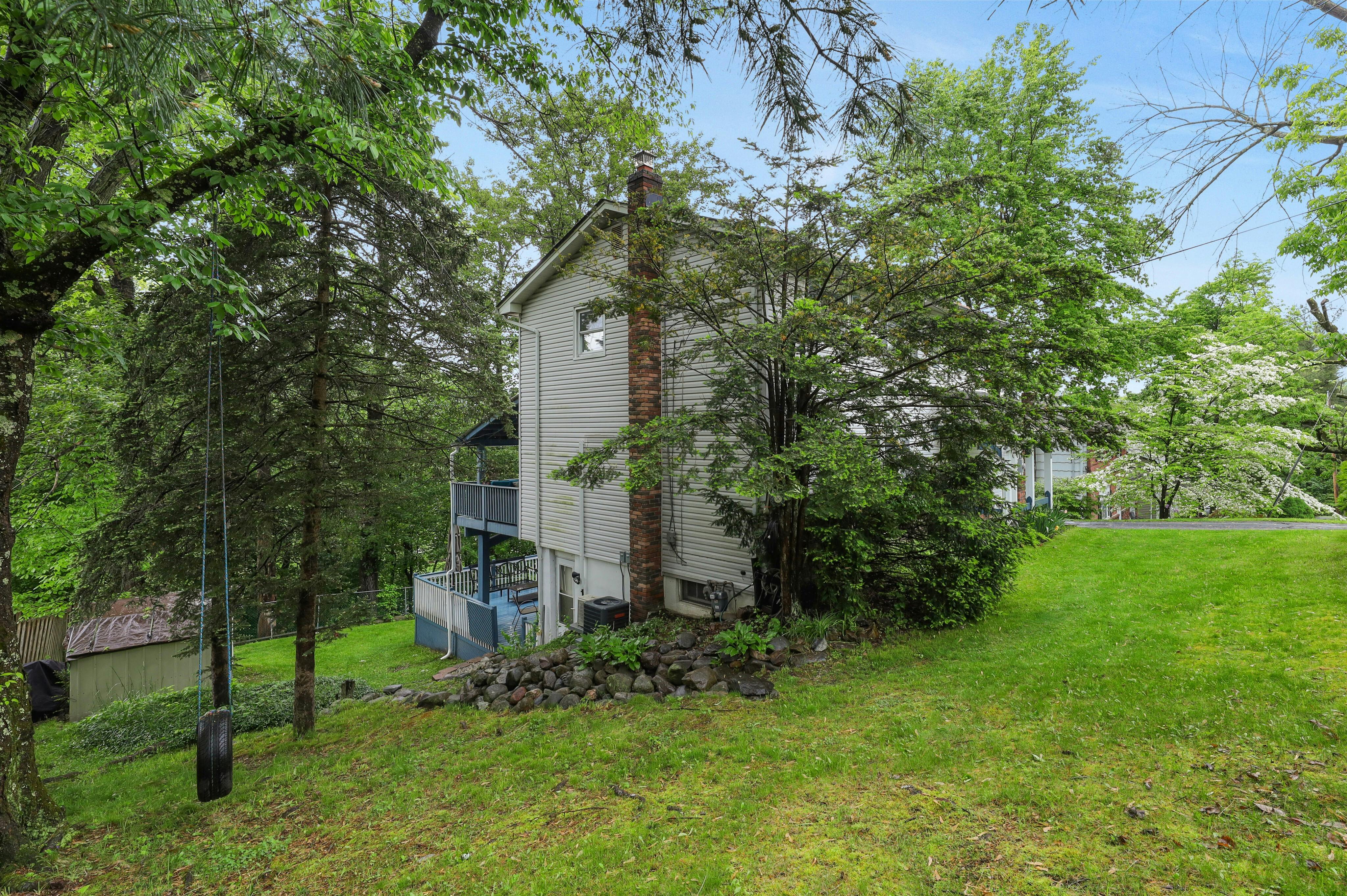 6 Lorrie Lane 